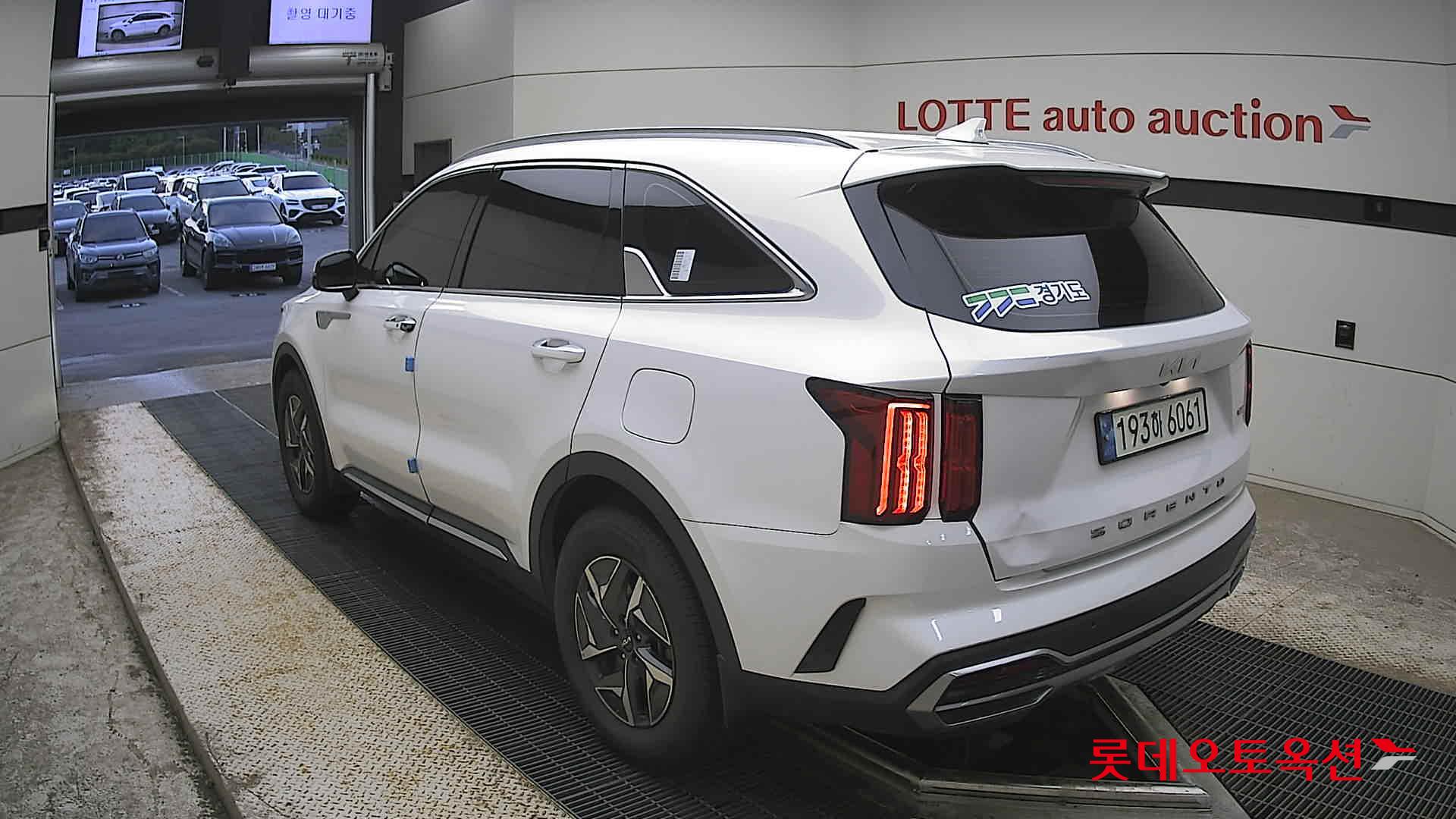 Kia Sorento - 4