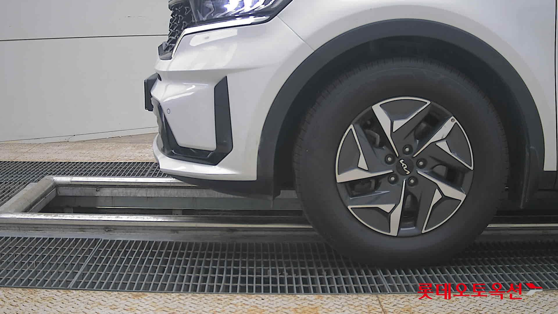 Kia Sorento - 25