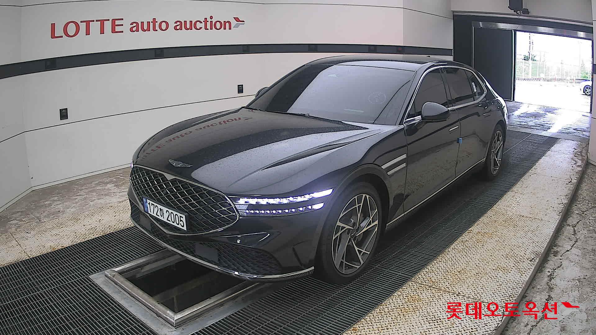 2022 - genesis g90