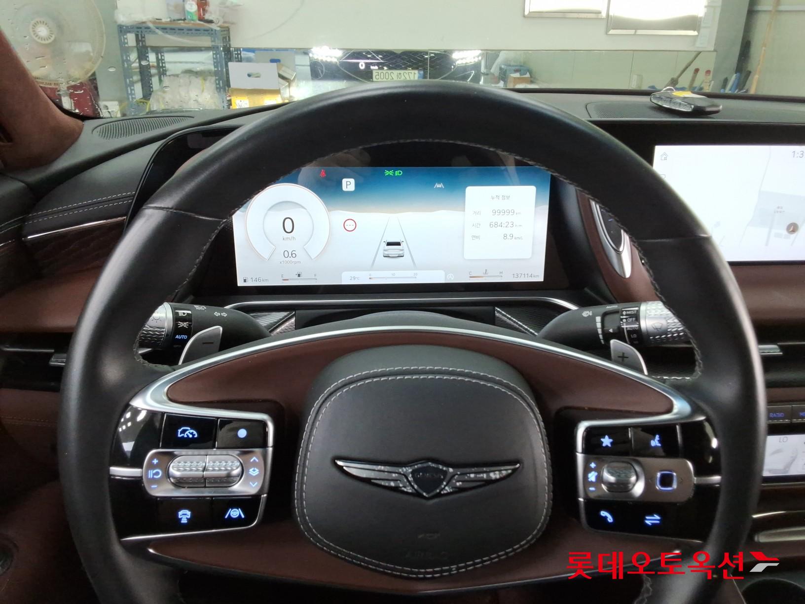 2022 - genesis g90