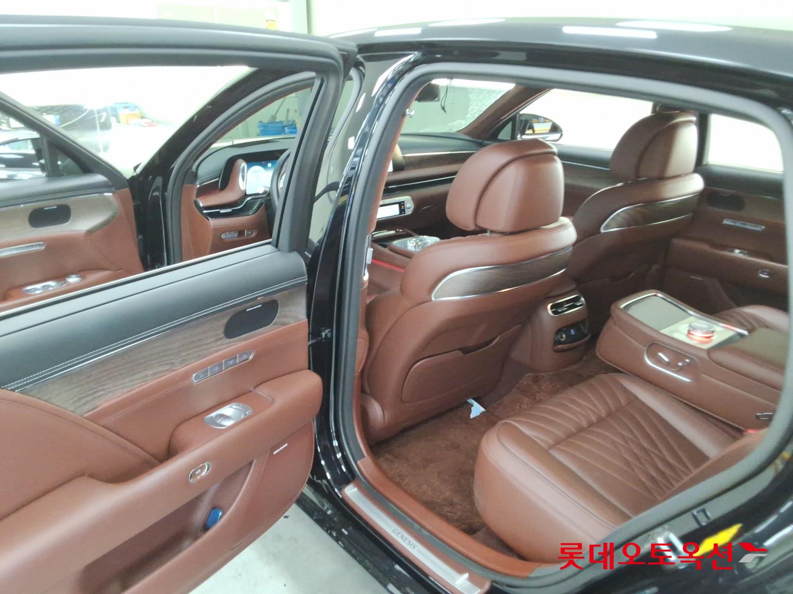2022 - genesis g90