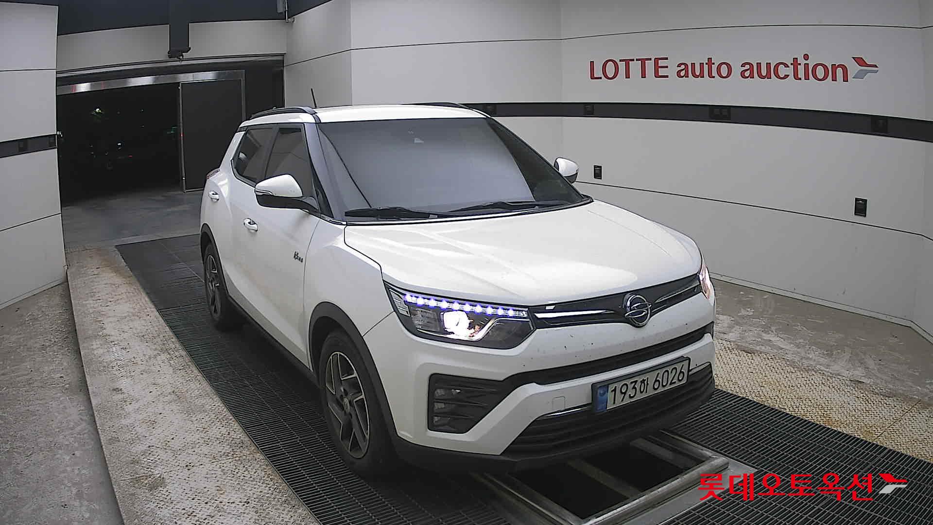 KG Mobility Tivoli - 24