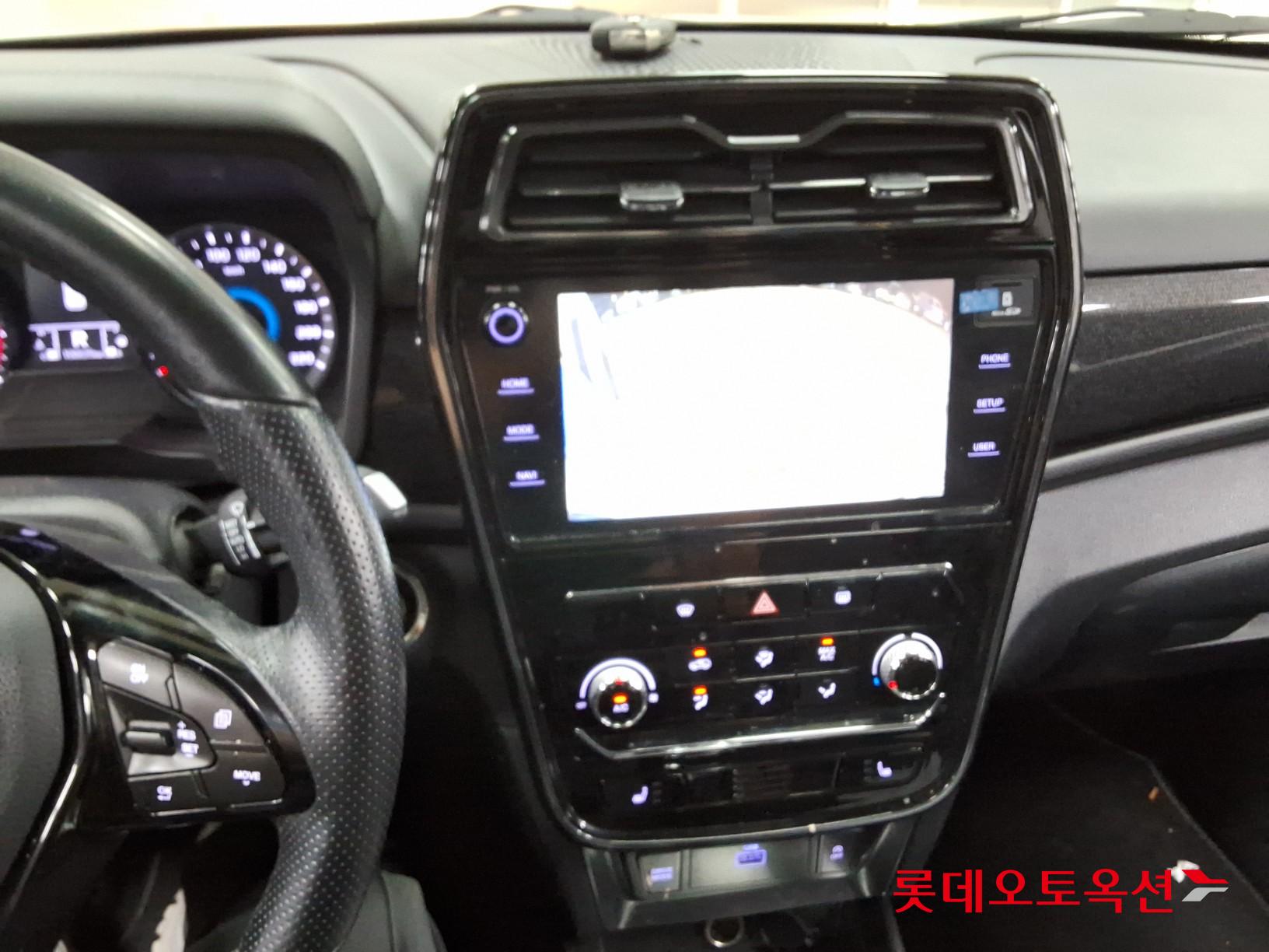 KG Mobility Tivoli - 33