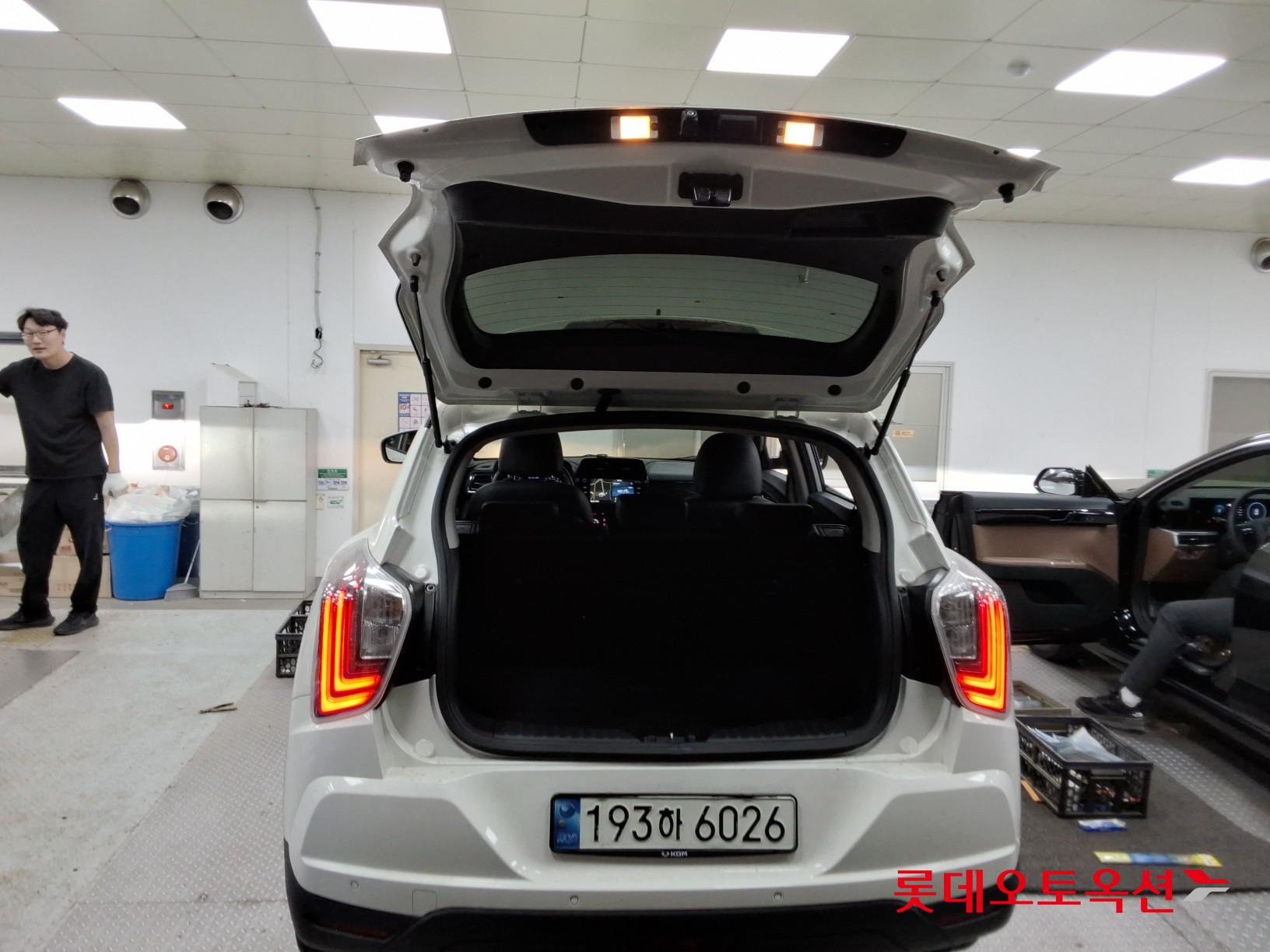 KG Mobility Tivoli - 9
