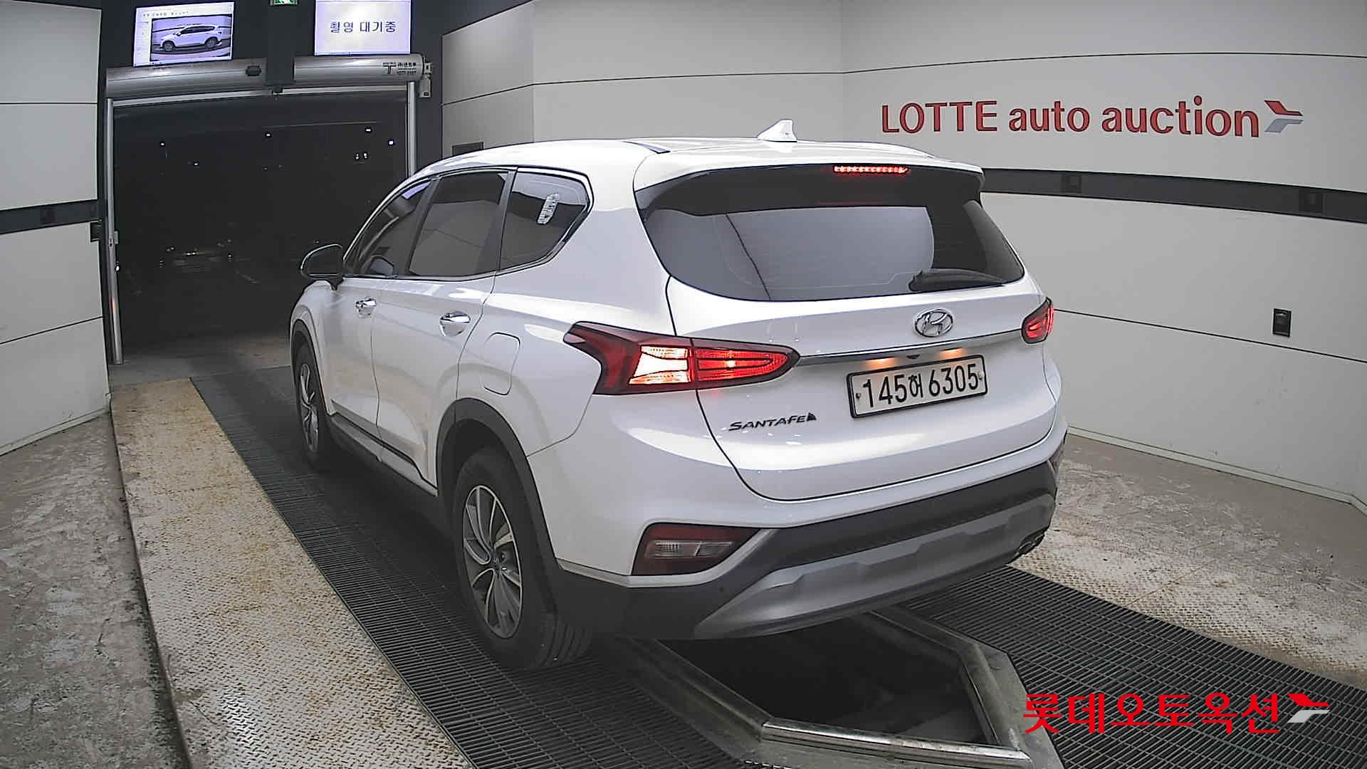 현대자동차 SANTAFE - 16