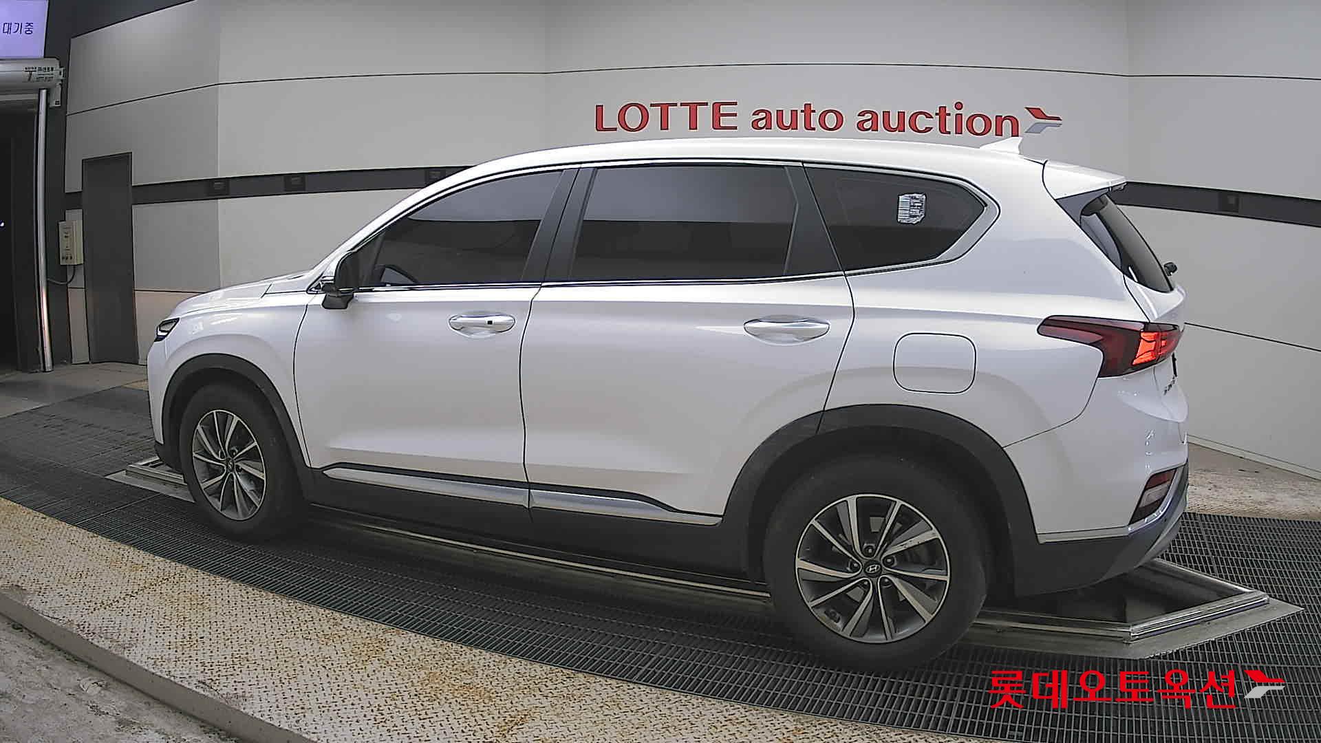 현대자동차 SANTAFE - 14