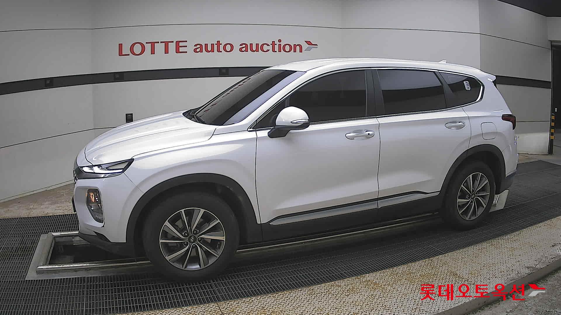 현대자동차 SANTAFE - 12