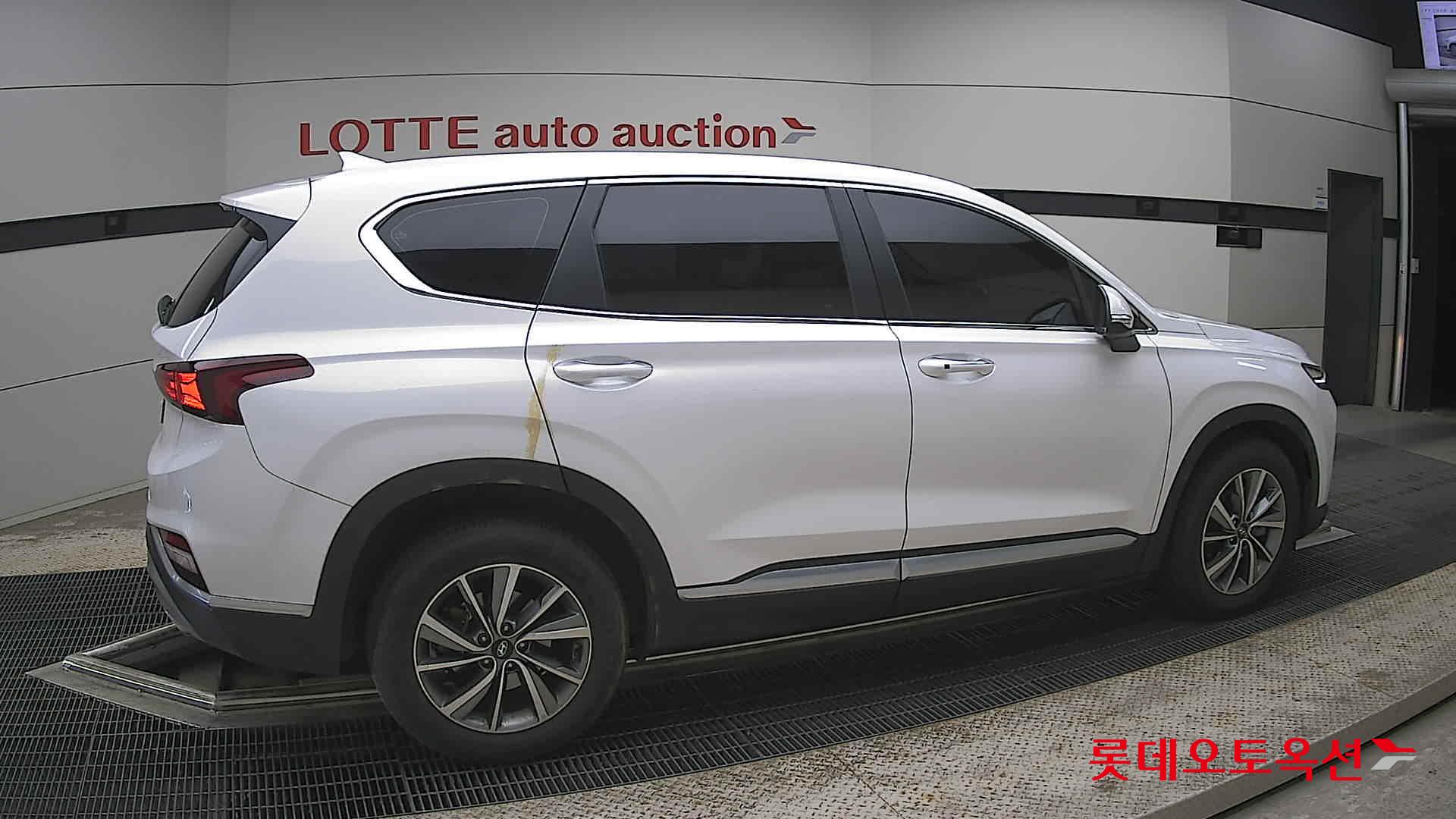 현대자동차 SANTAFE - 20