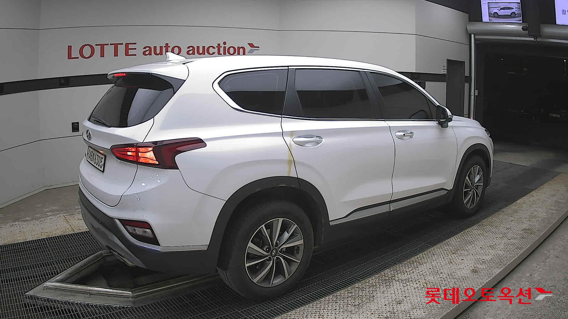 현대자동차 SANTAFE - 19
