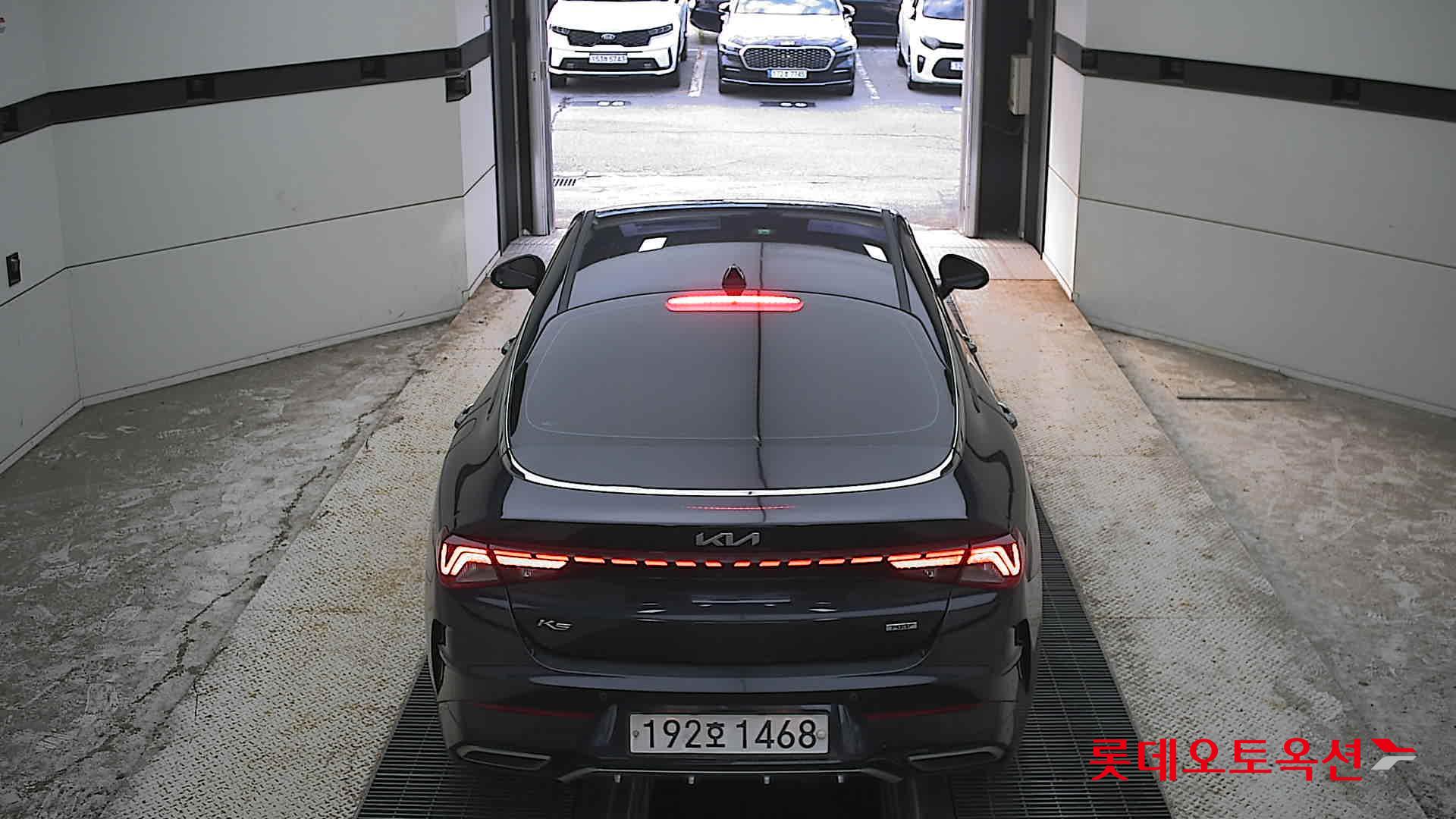 2022 - kia k5