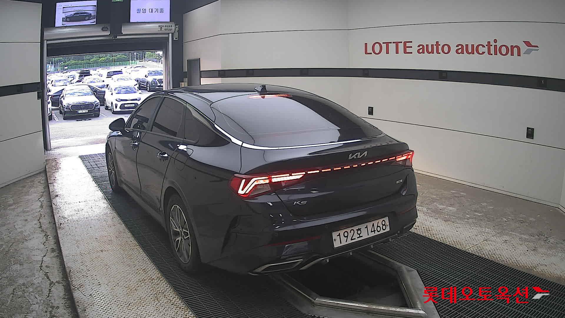 2022 - kia k5