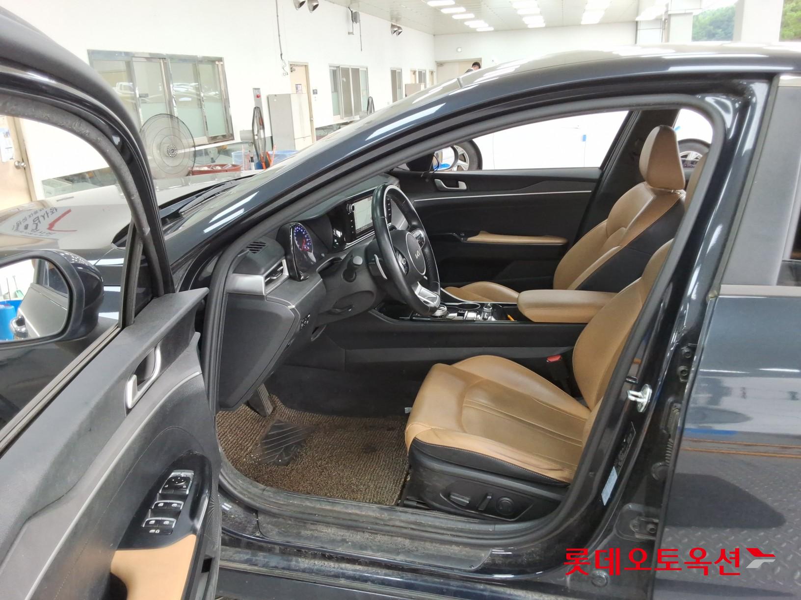 2022 - kia k5