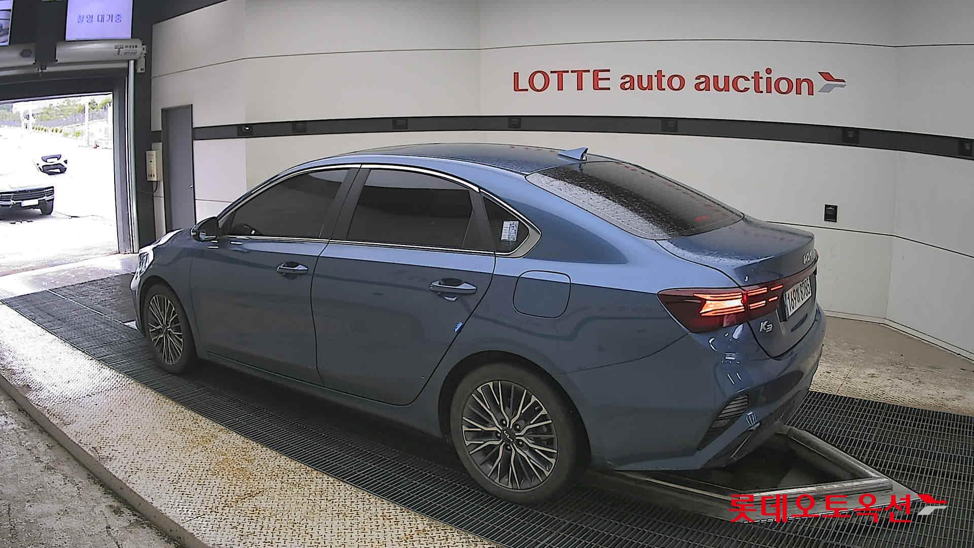 Kia K3 - 15
