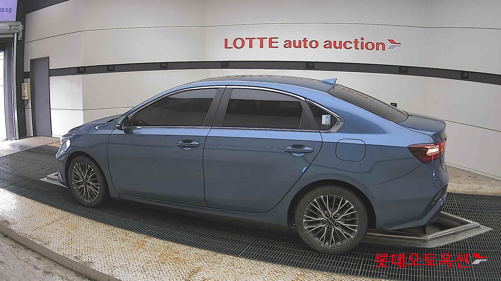 Kia K3 - 14