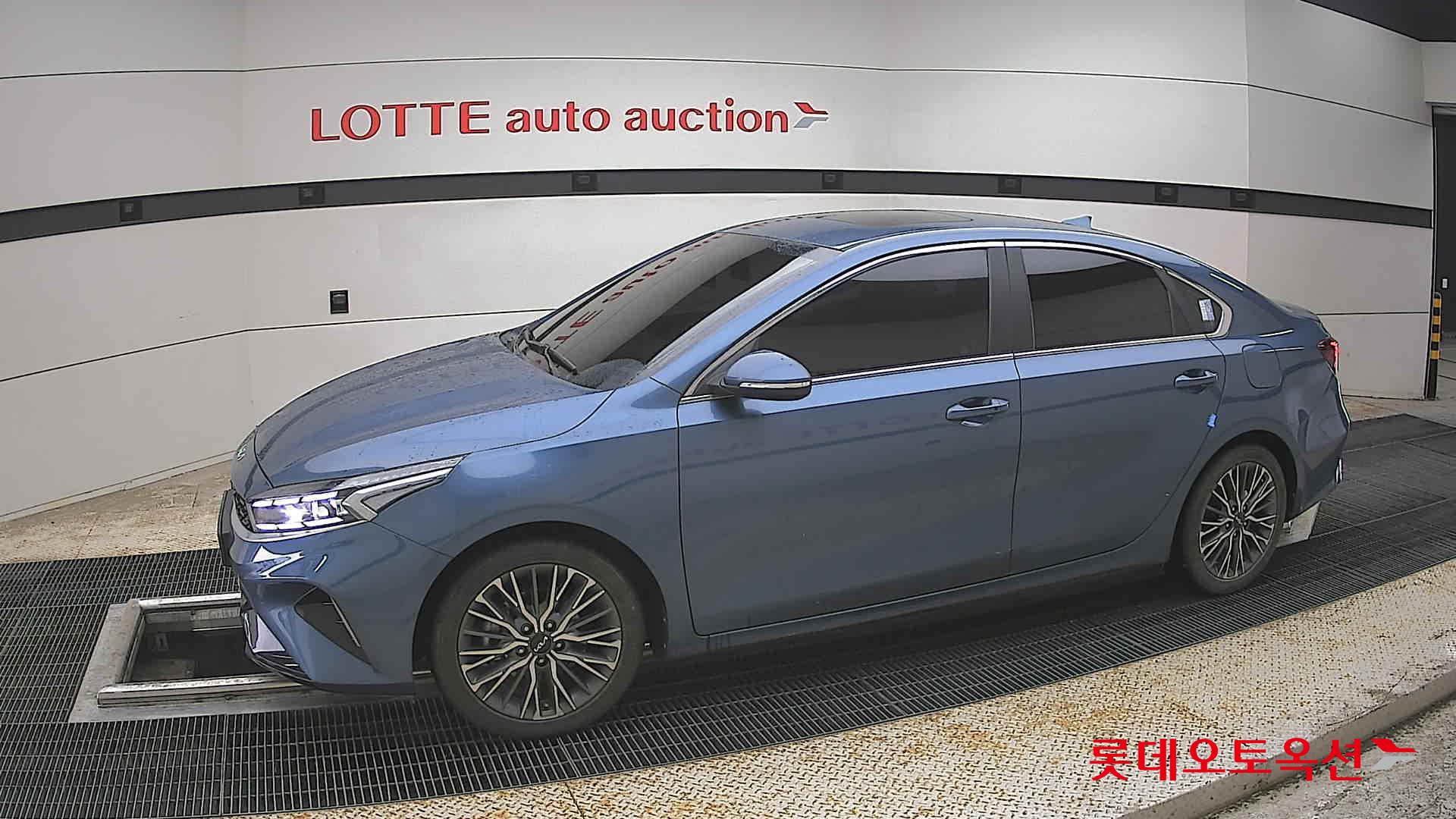 Kia K3 - 12