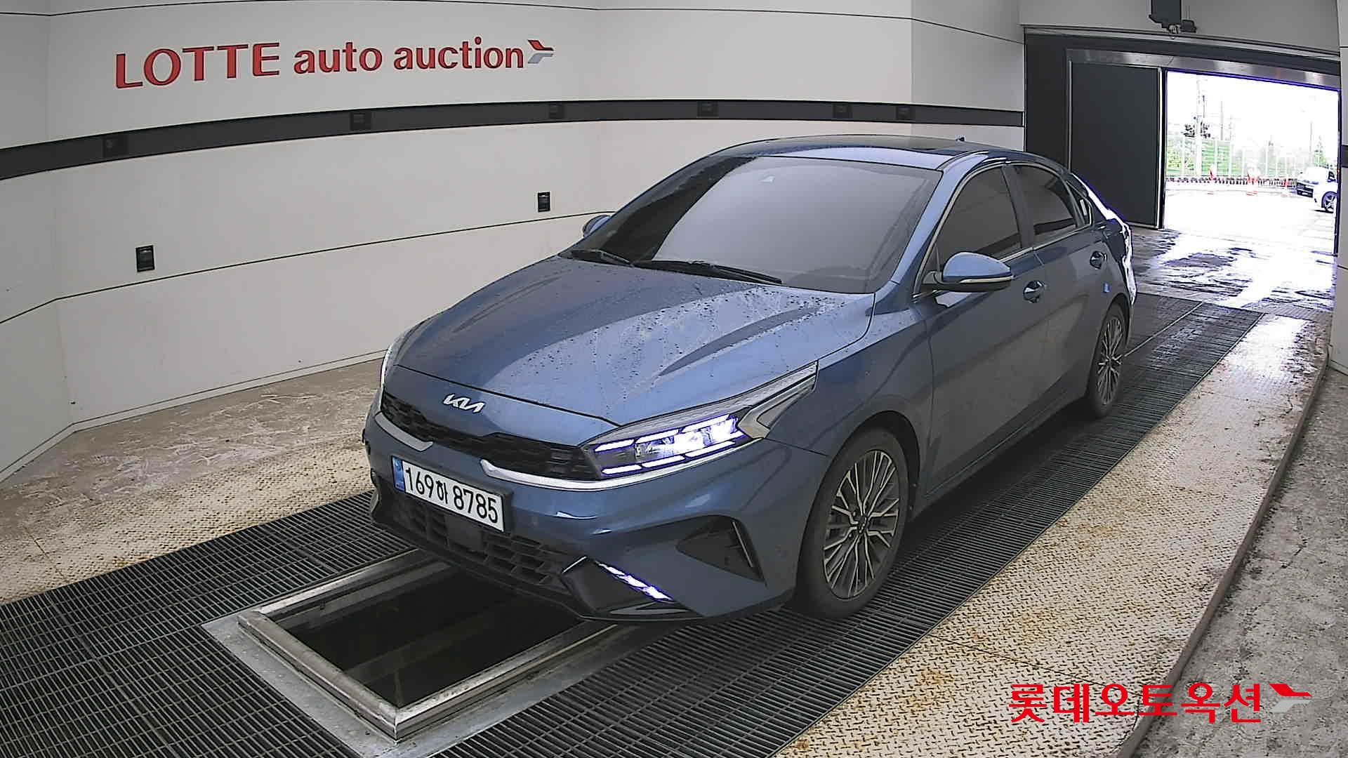 Kia K3 - 3