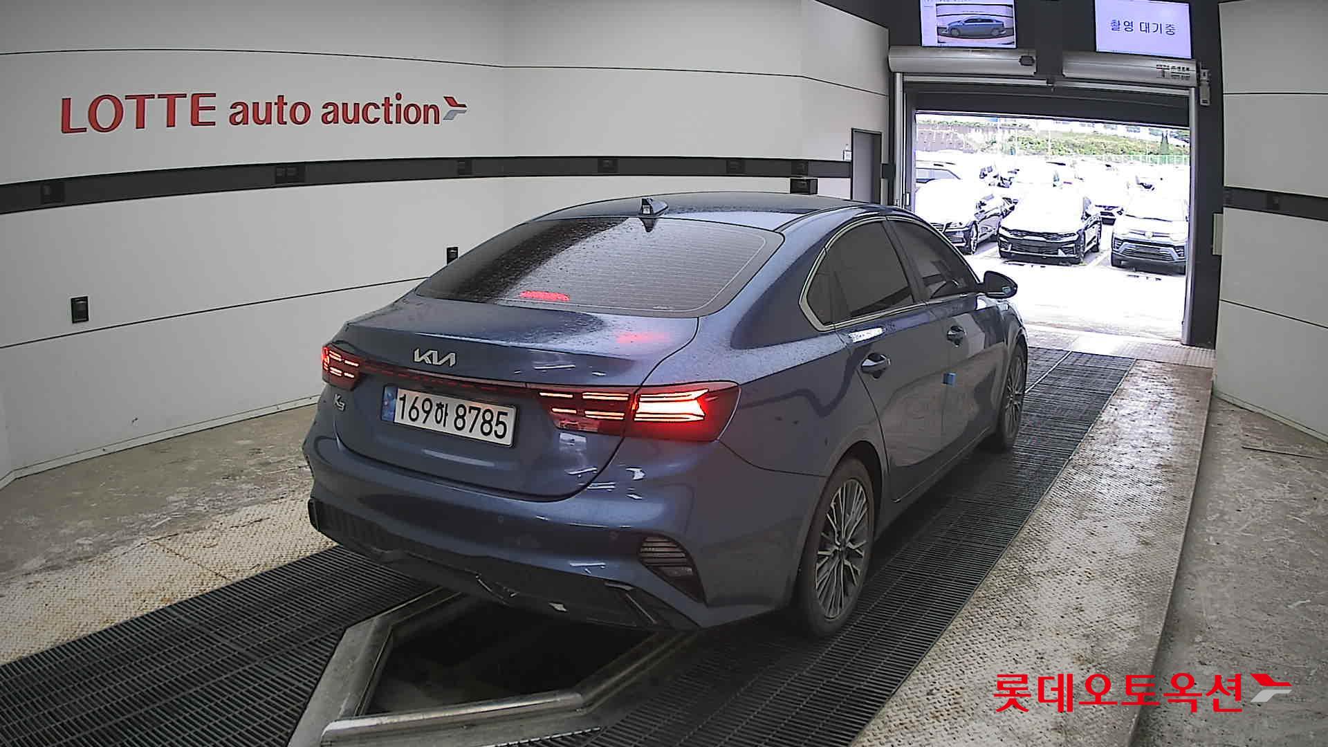 Kia K3 - 18