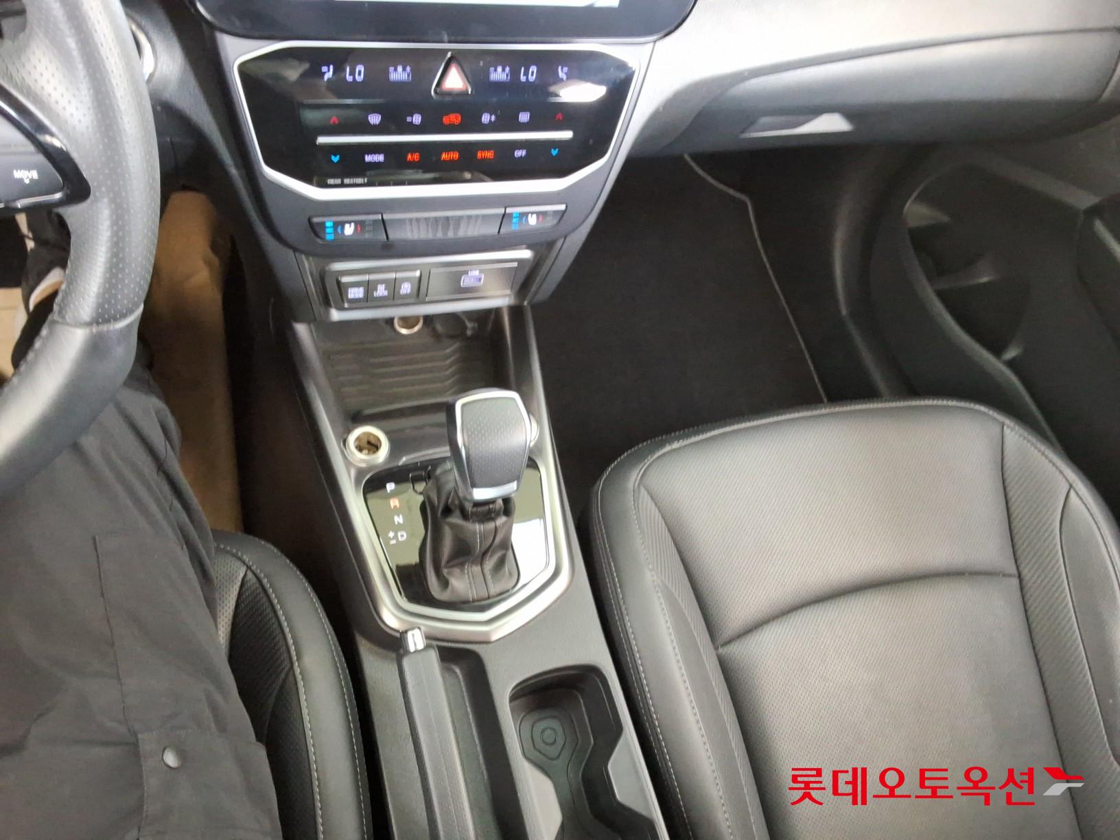 2024 - ssangyong tivoli