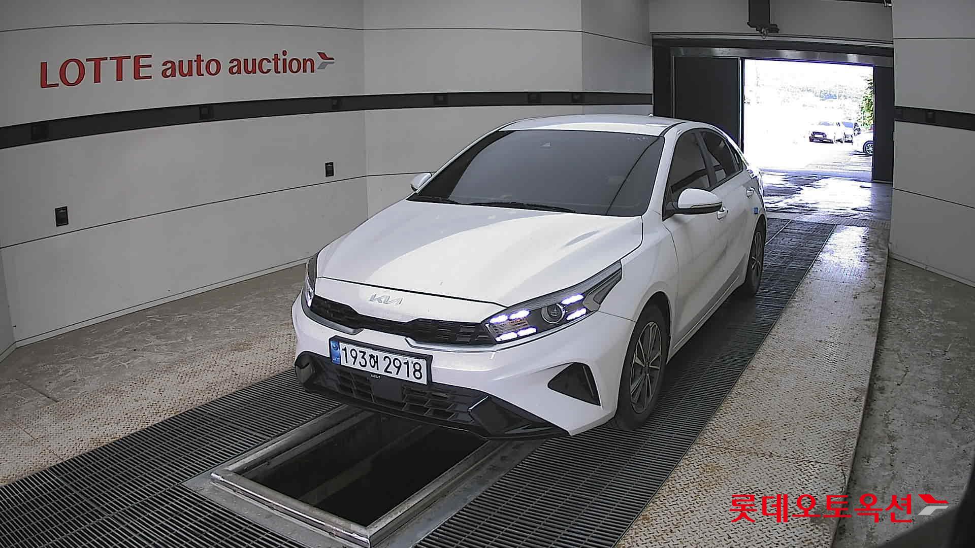Kia K3 - 10