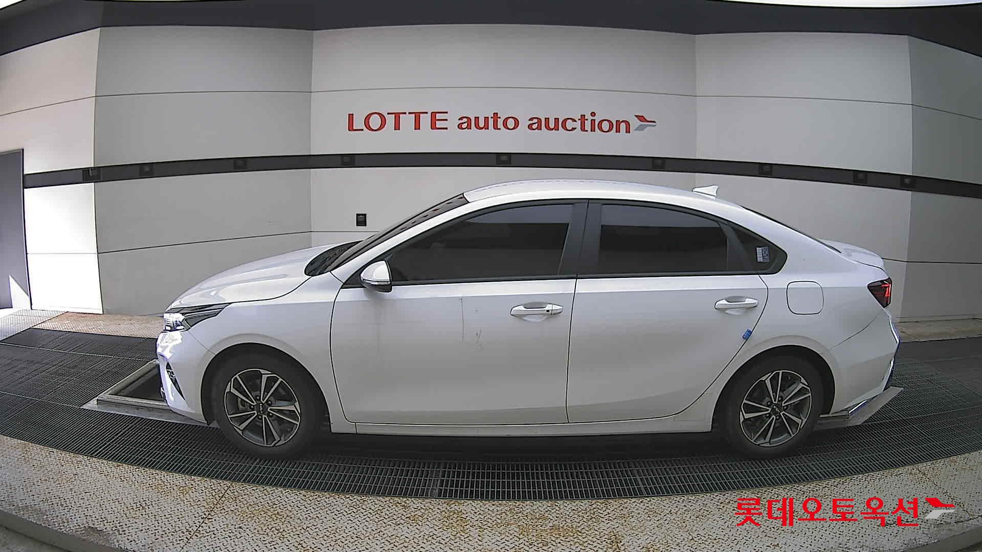Kia K3 - 13