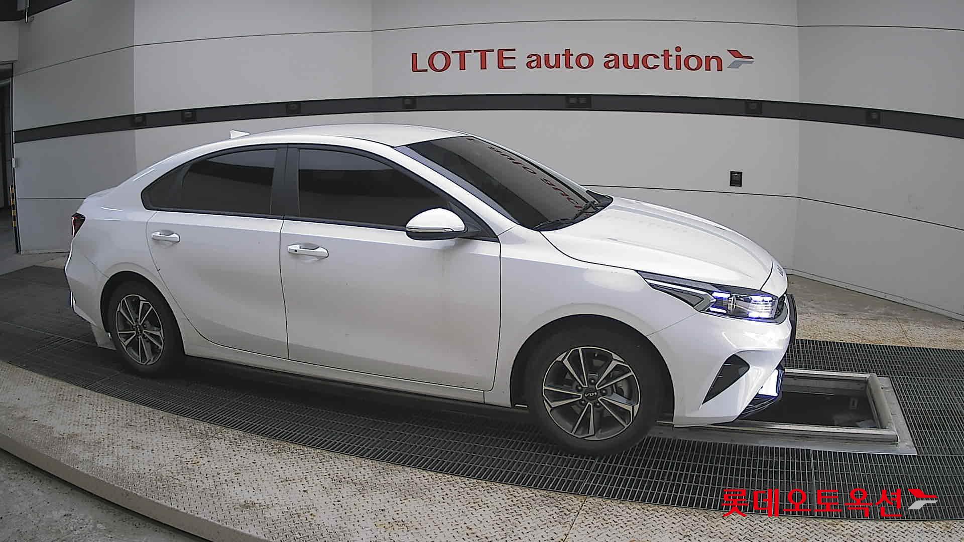 Kia K3 - 22