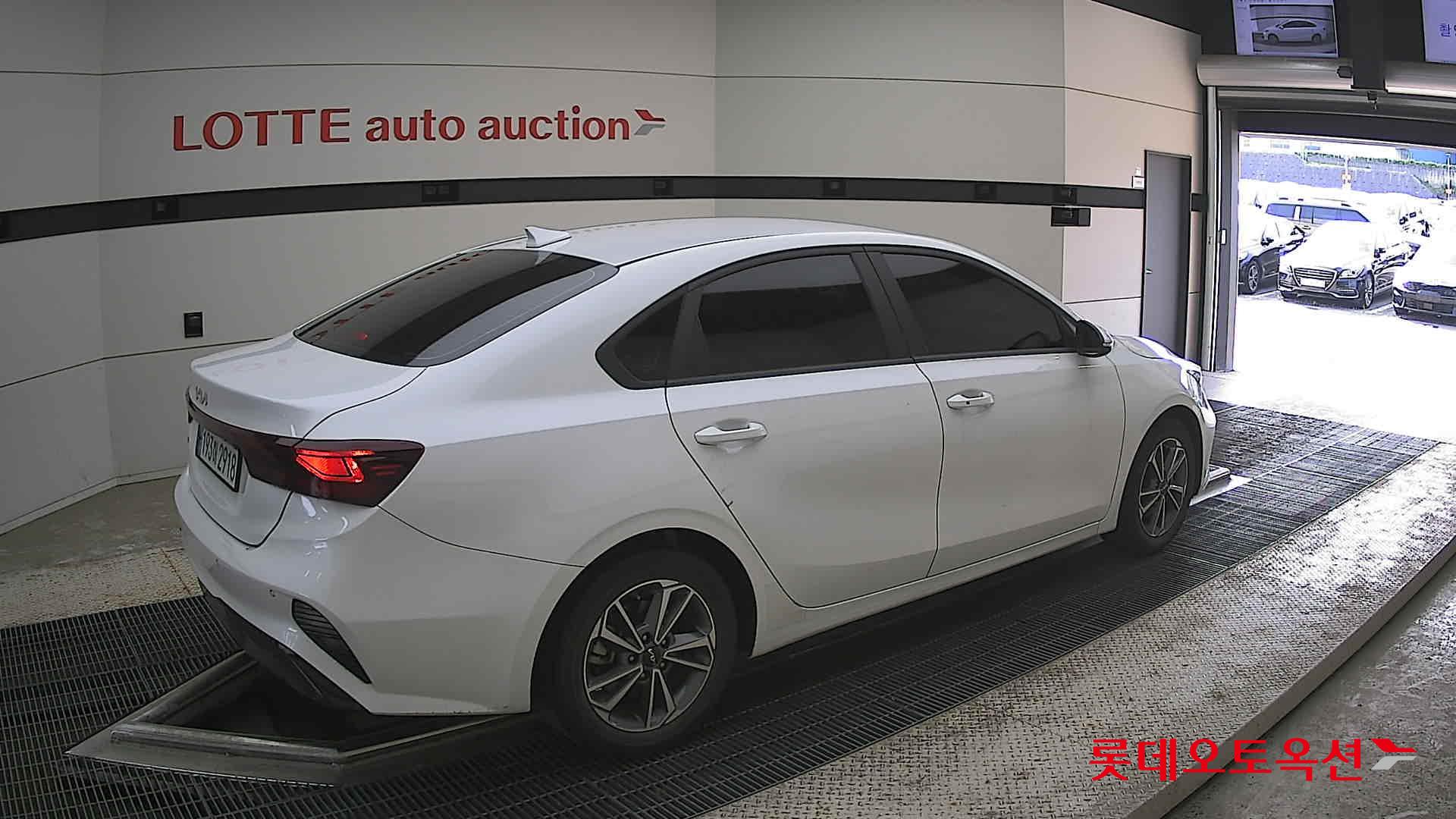 Kia K3 - 19