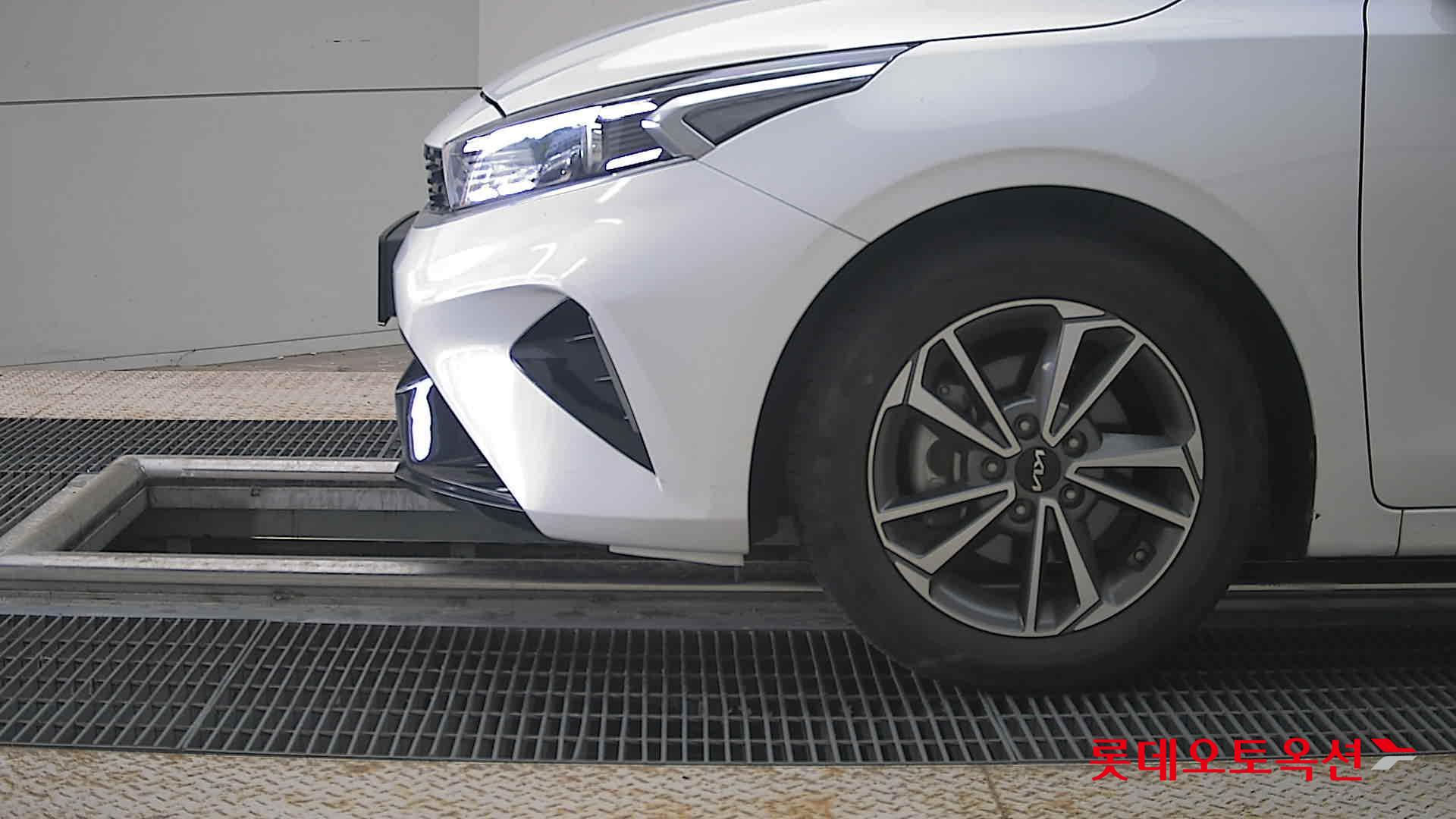 Kia K3 - 25