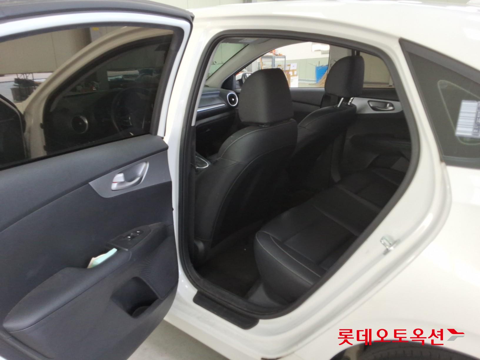Kia K3 - 36