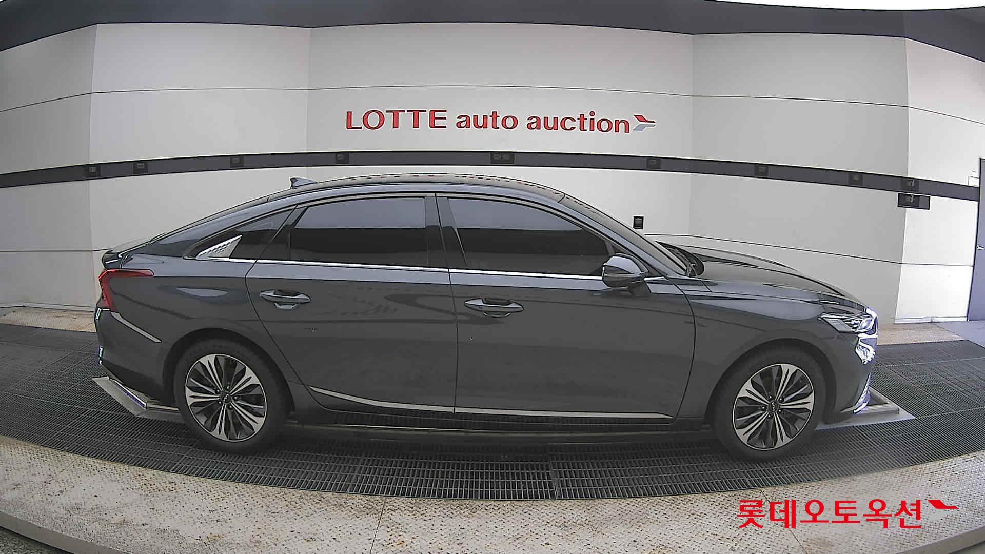 Kia K8 - 21