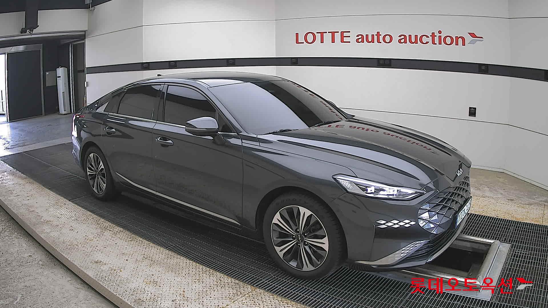 Kia K8 - 23