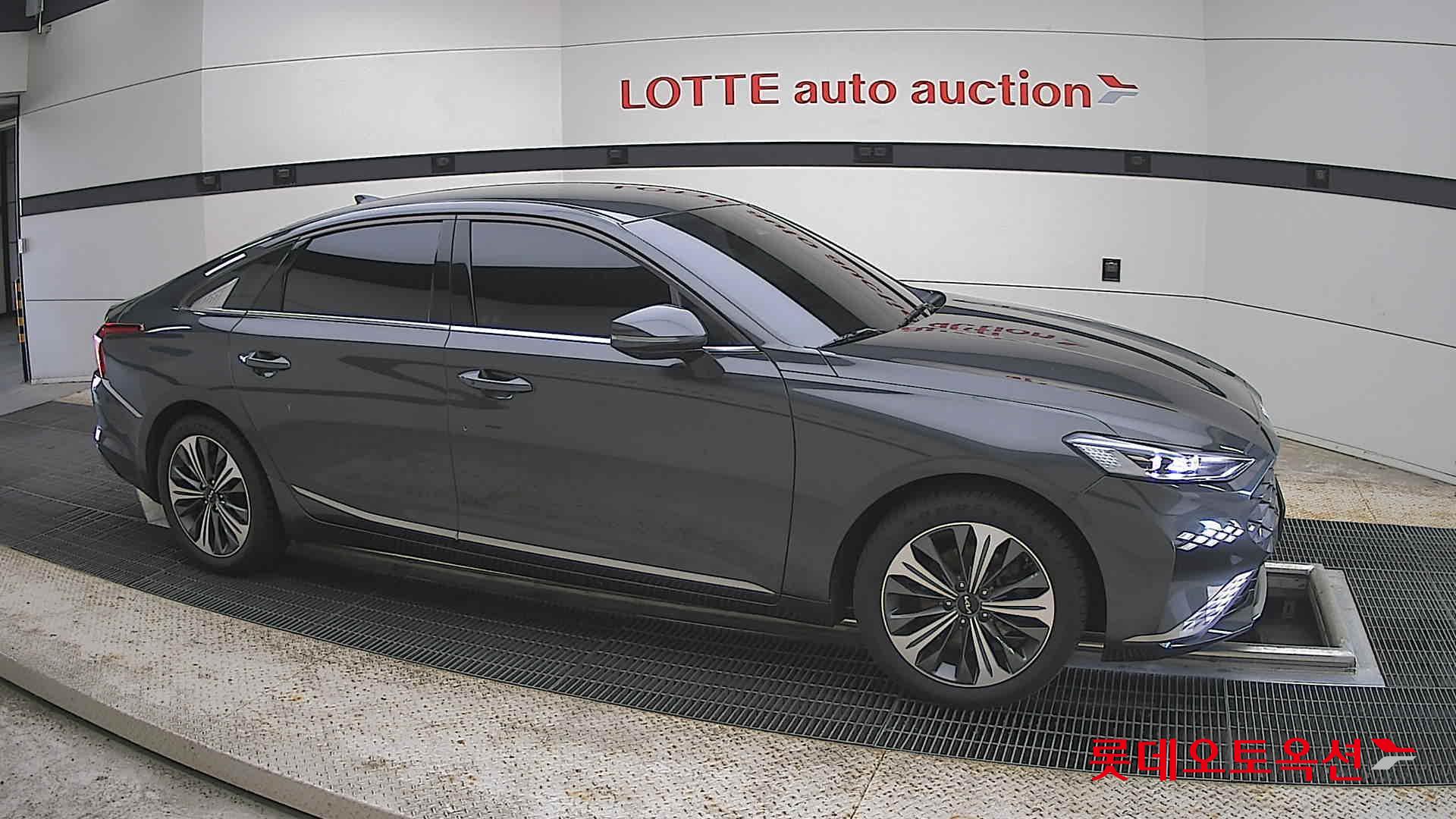 Kia K8 - 22