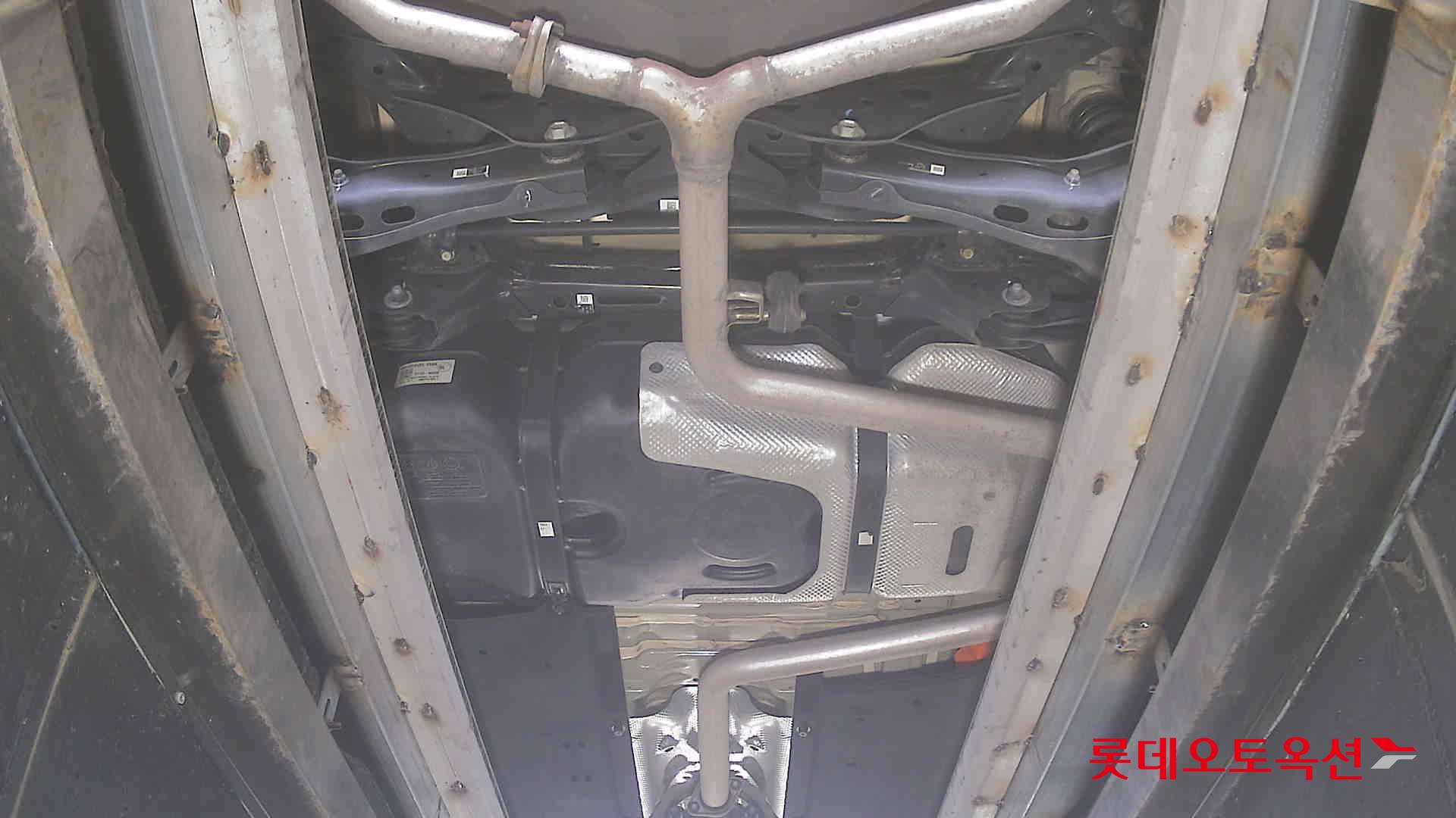 Kia K8 - 2