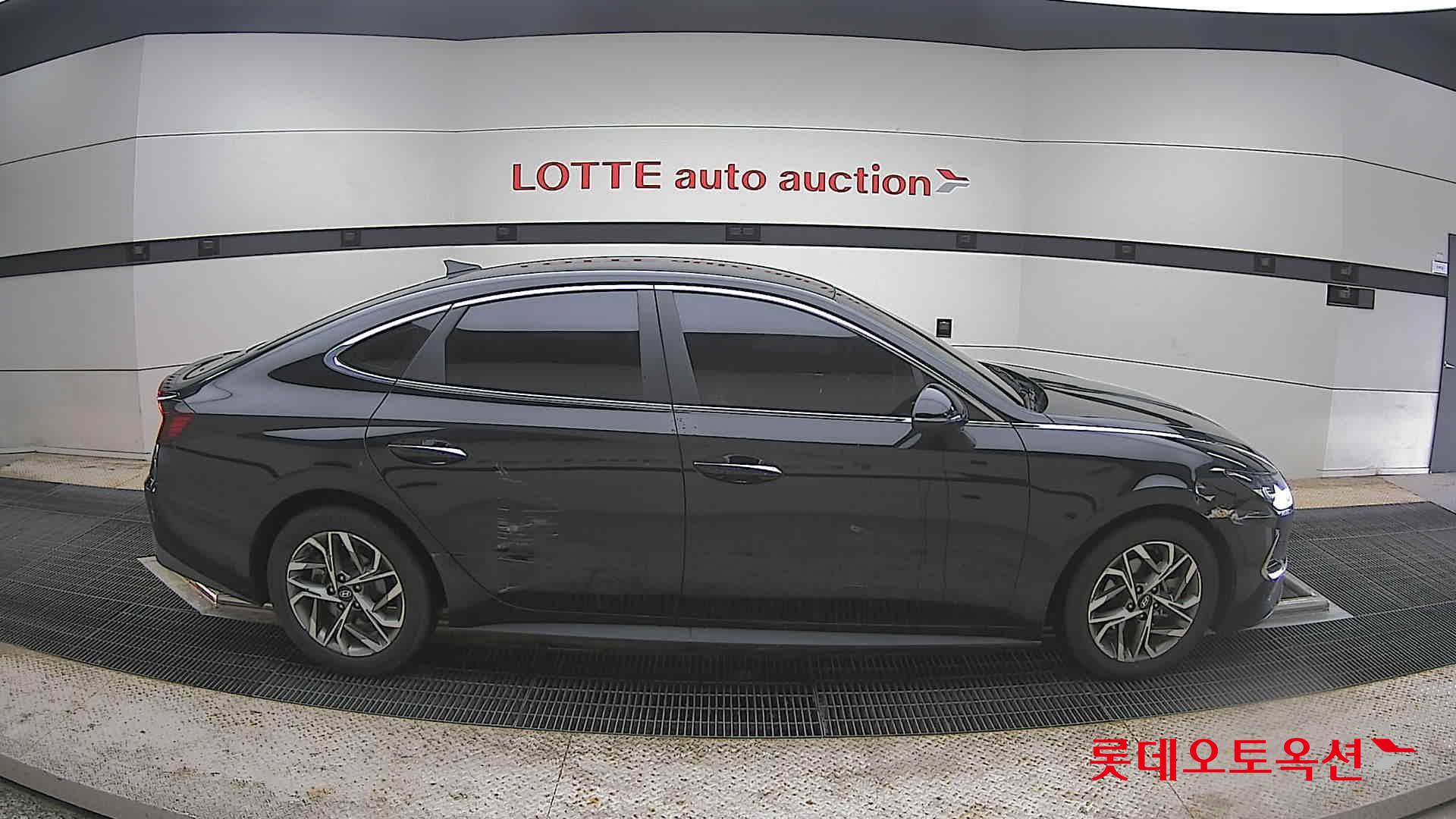 Hyundai Sonata - 21