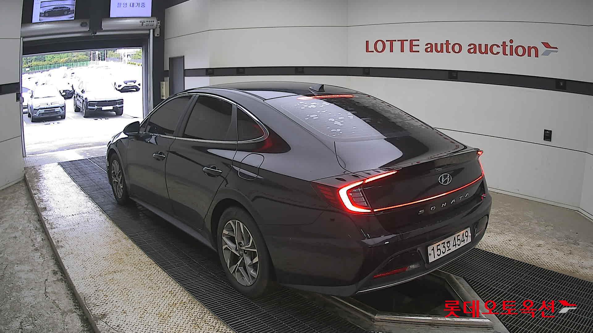 Hyundai Sonata - 4