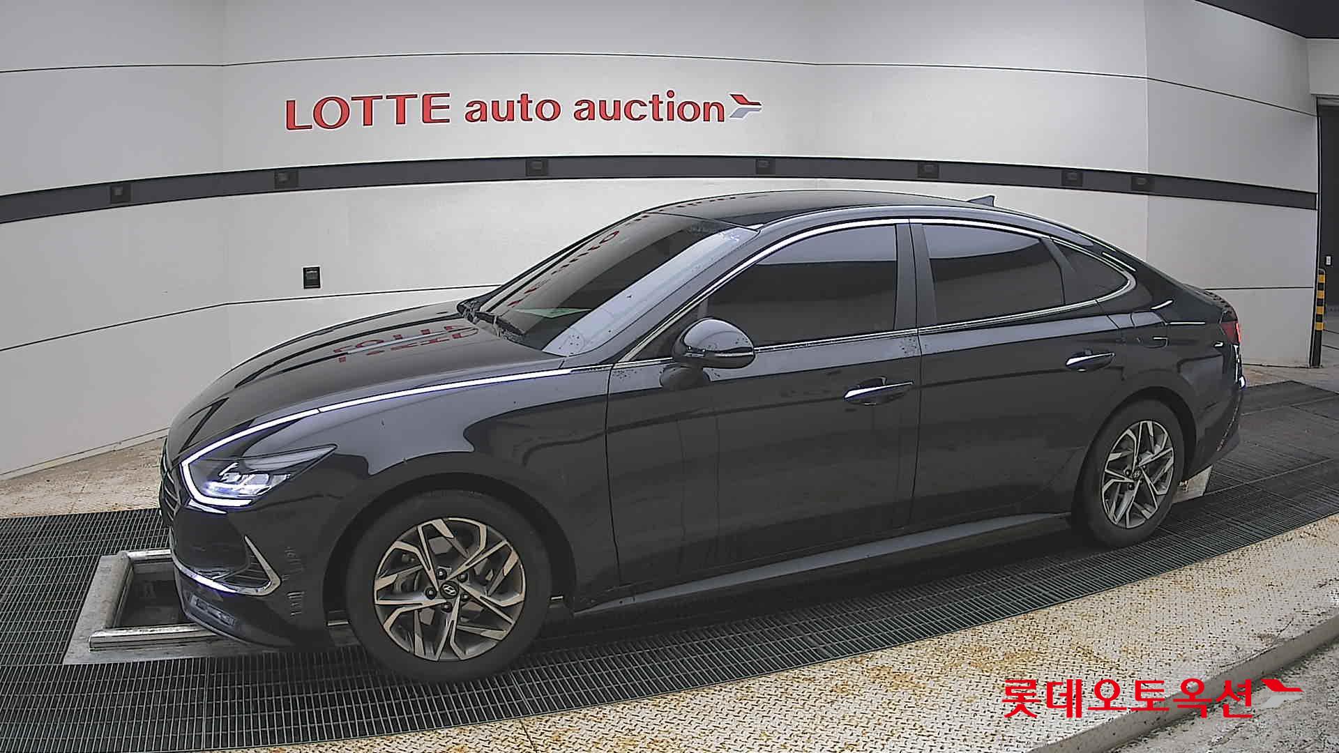 Hyundai Sonata - 12