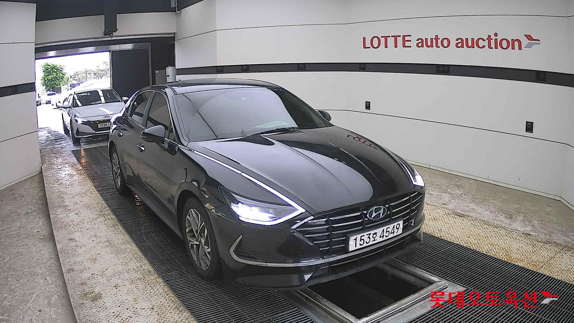 Hyundai Sonata - 24