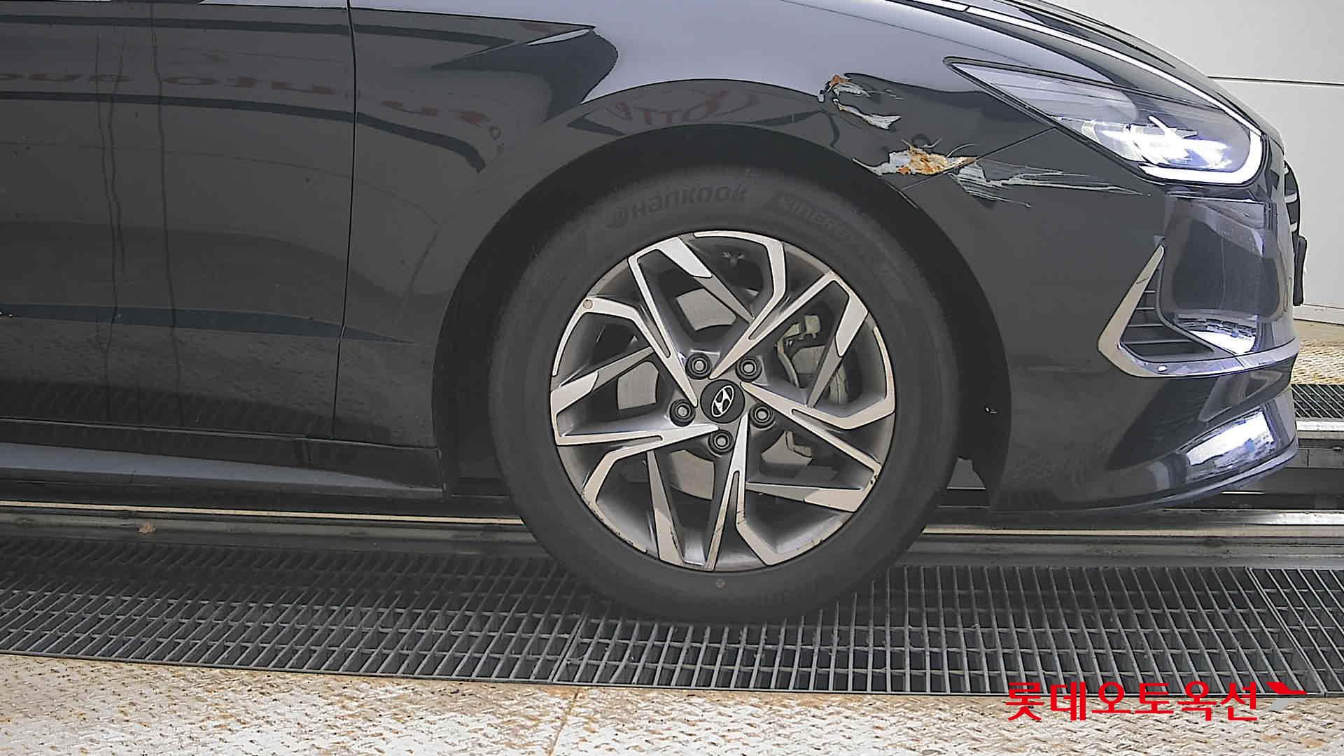 Hyundai Sonata - 27