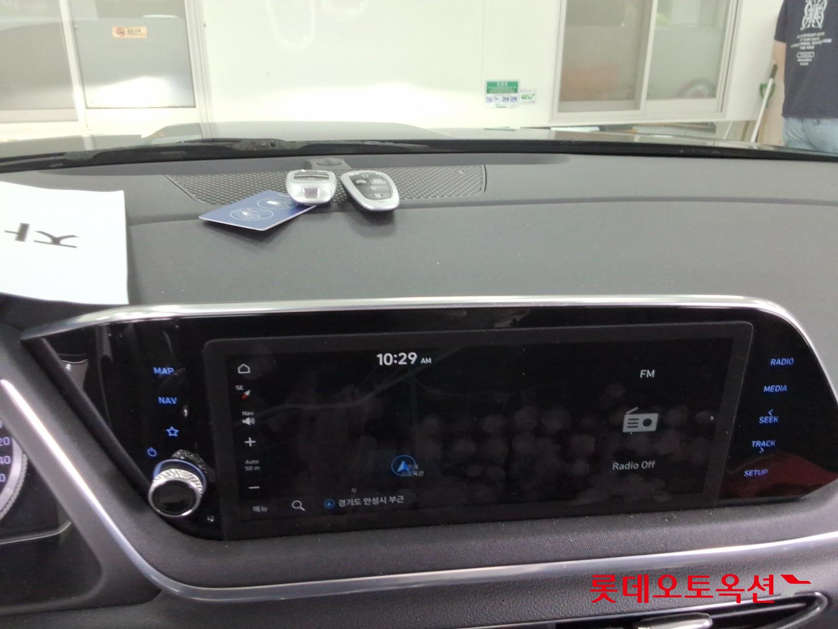 Hyundai Sonata - 32