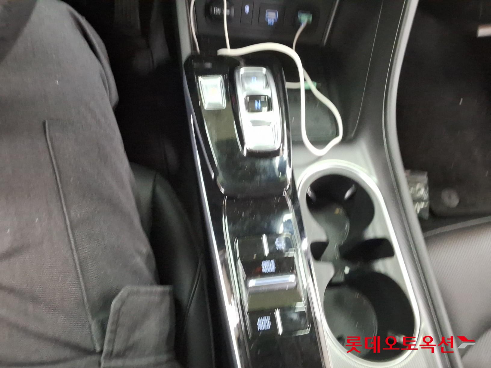 Hyundai Sonata - 34