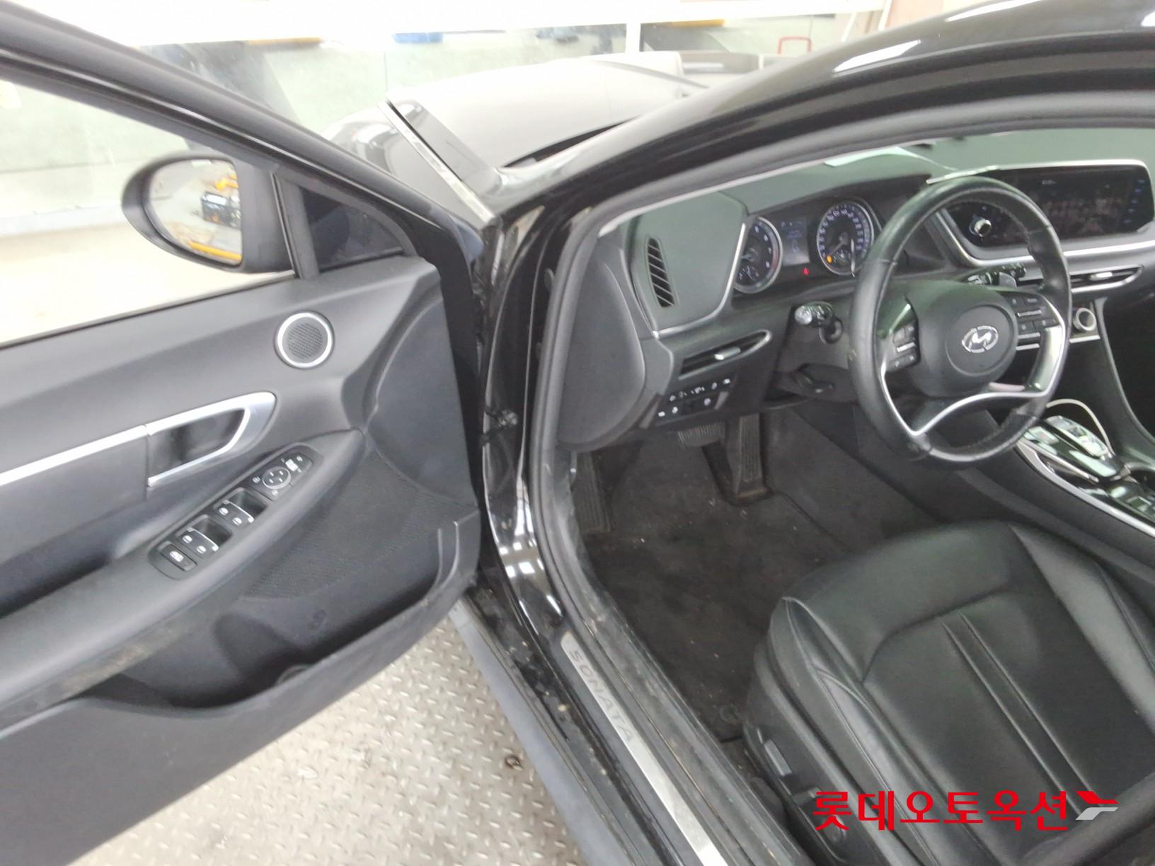 Hyundai Sonata - 37