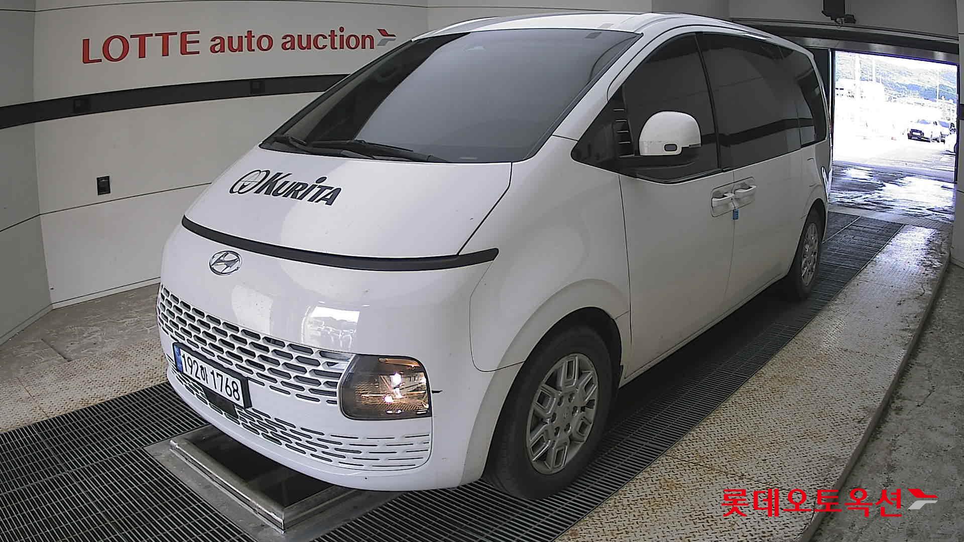 Hyundai Staria - 3