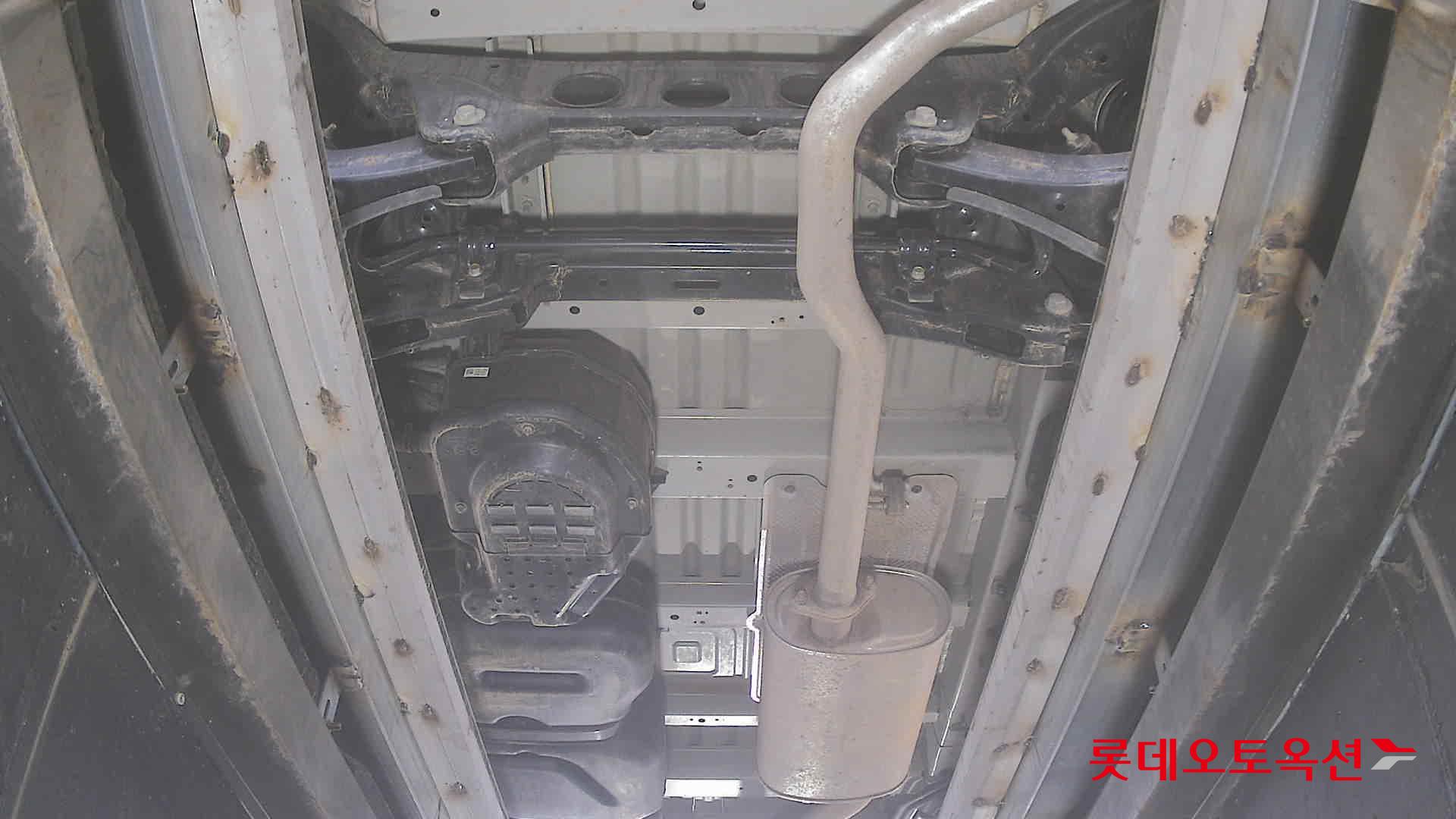 Hyundai Staria - 2