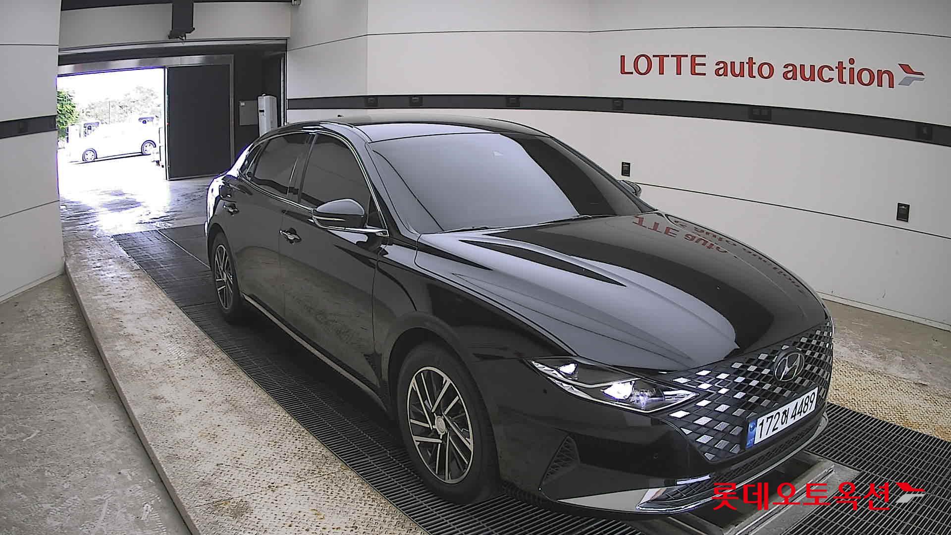 Hyundai Grandeur - 6
