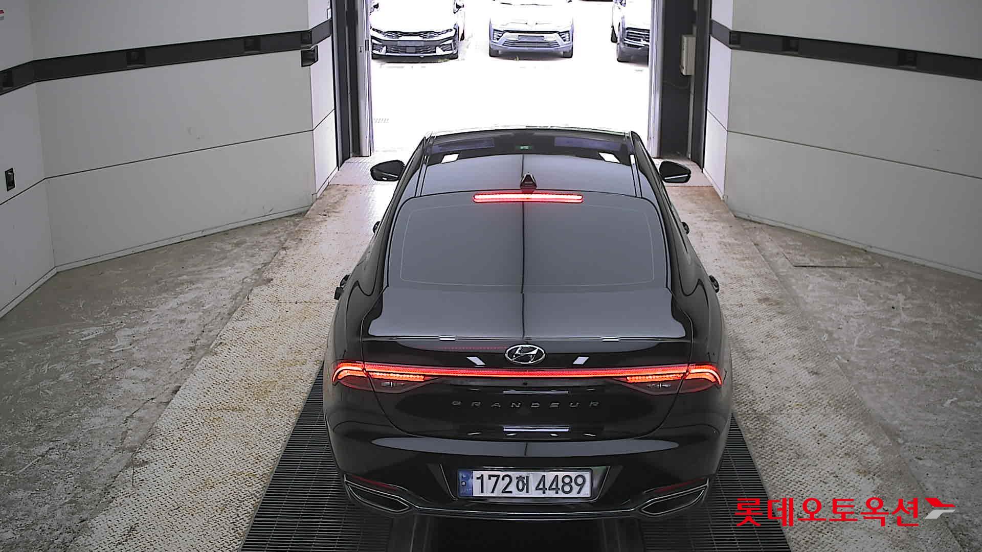 Hyundai Grandeur - 17
