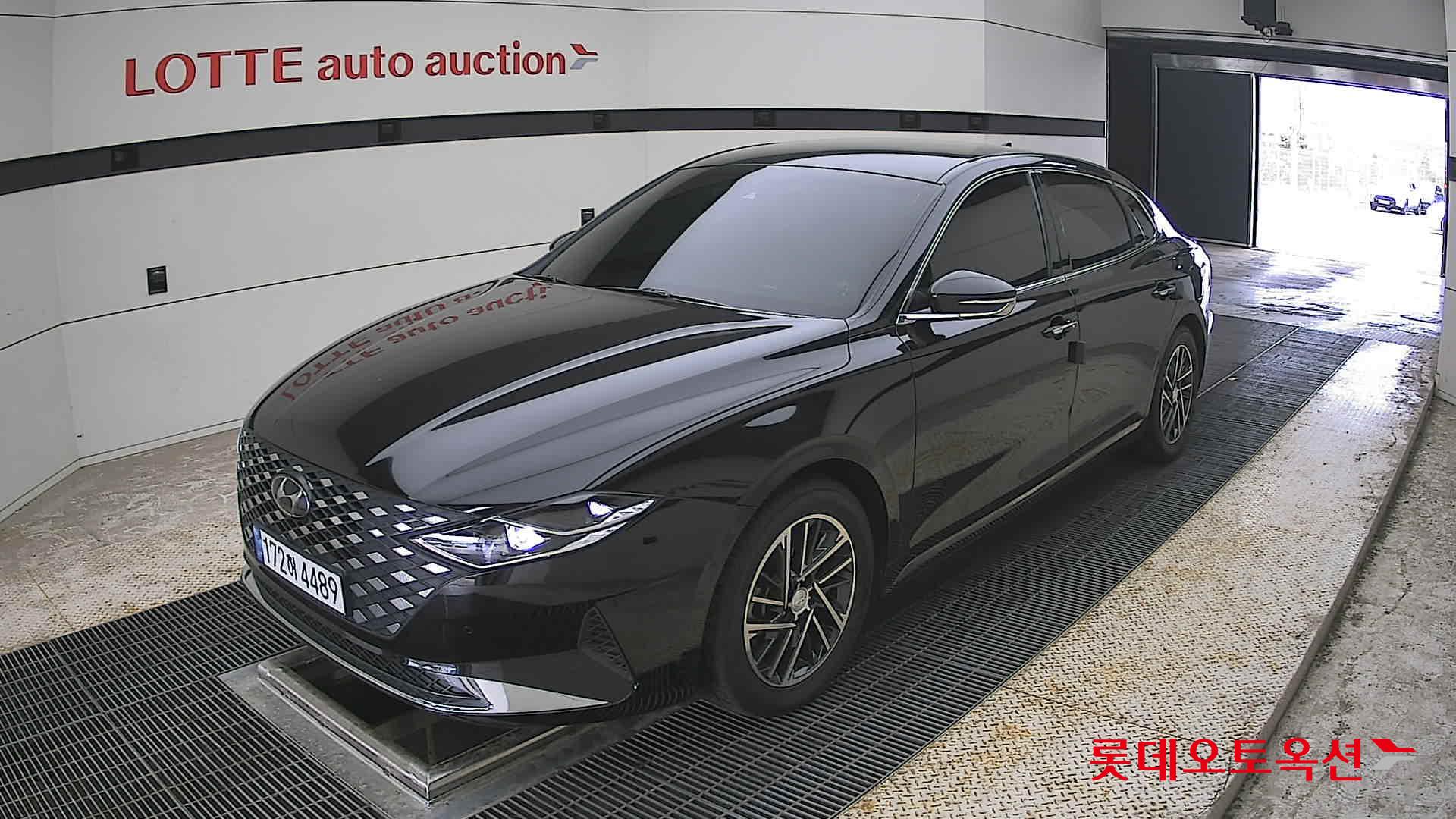 Hyundai Grandeur - 3