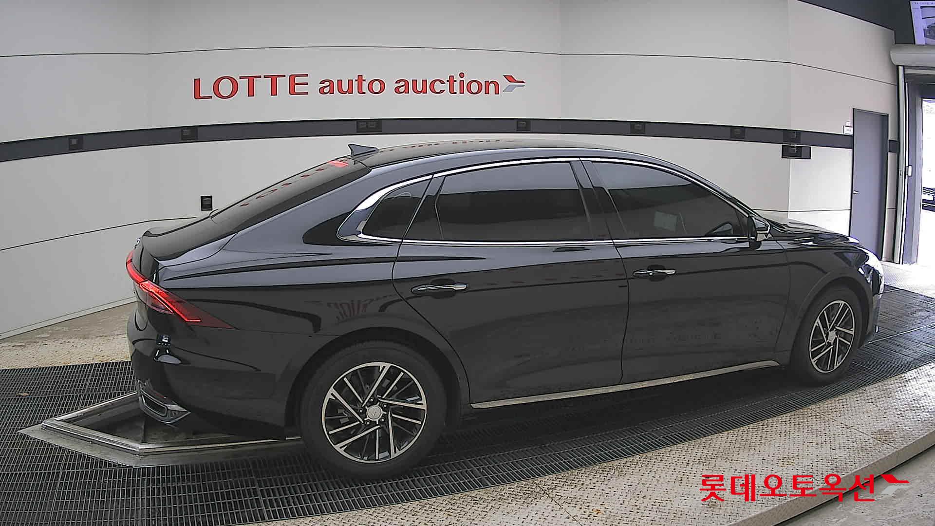 Hyundai Grandeur - 20