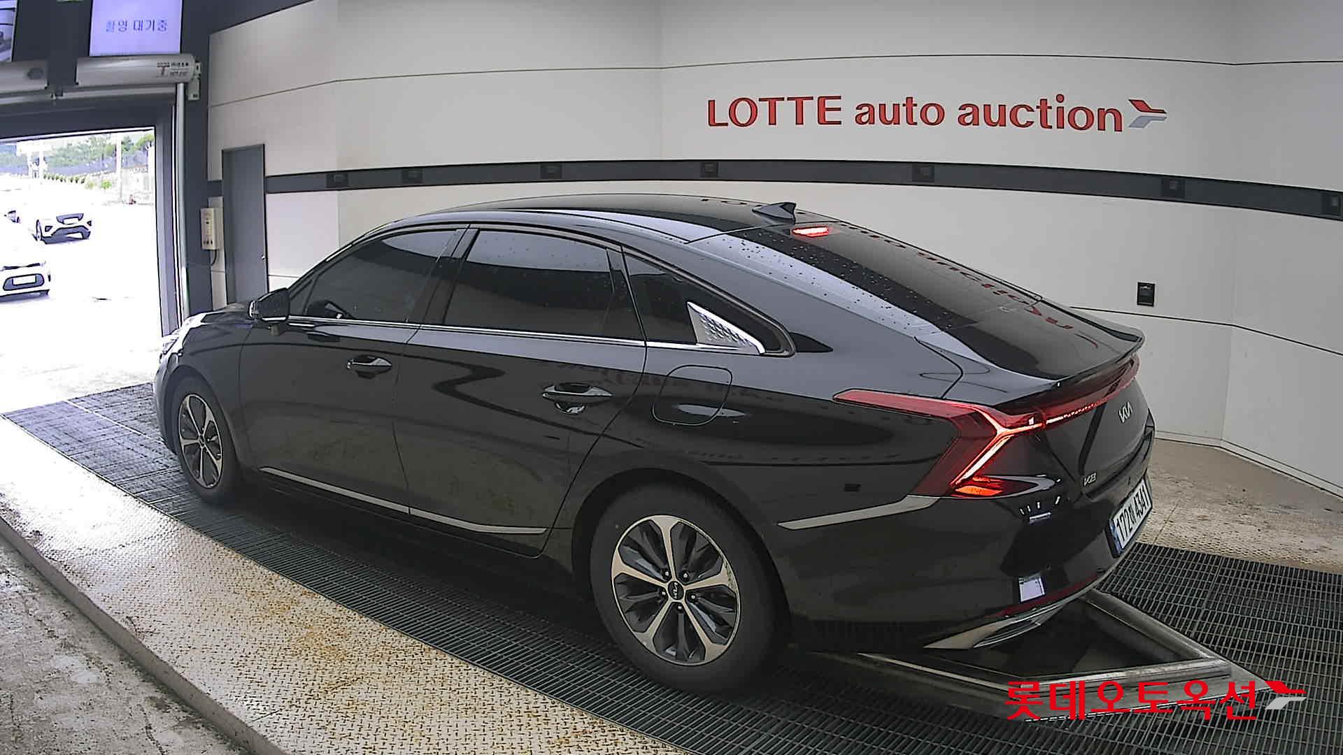 2023 - kia k8