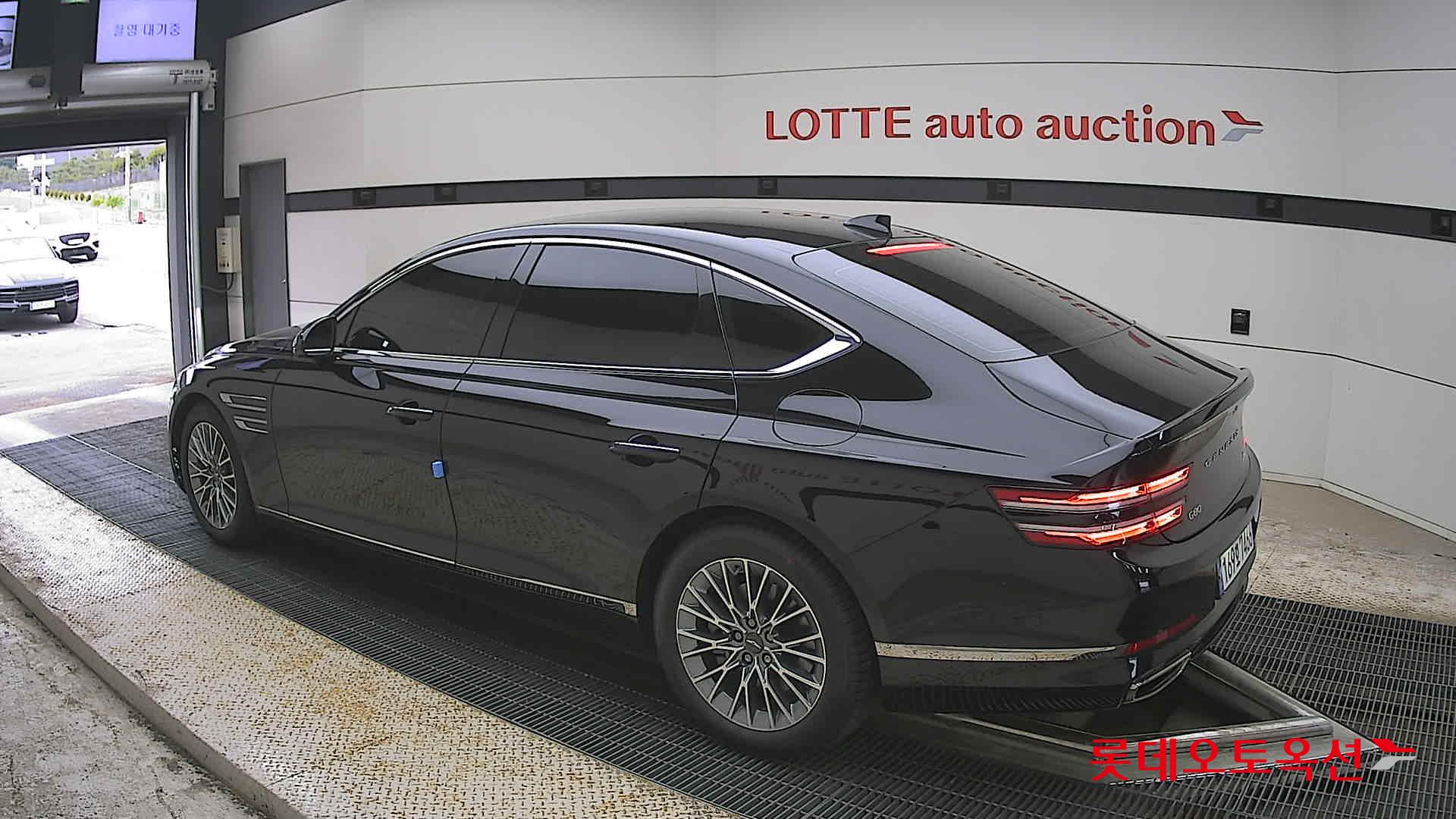 Genesis G80 - 15