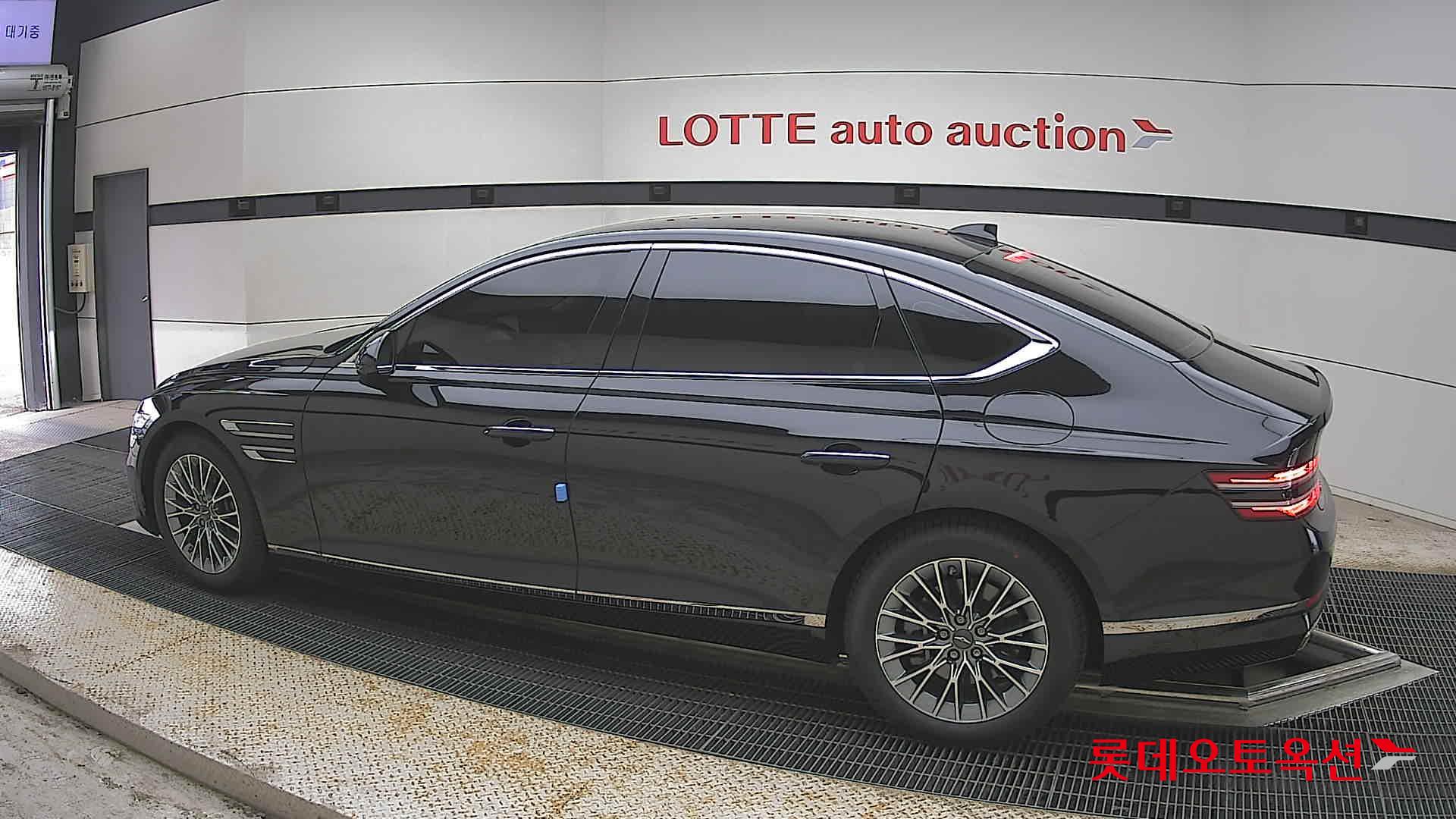 Genesis G80 - 14