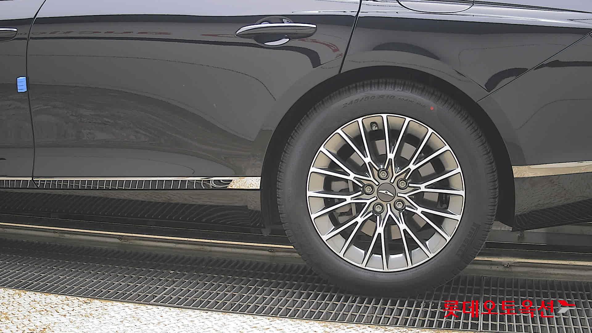 Genesis G80 - 26
